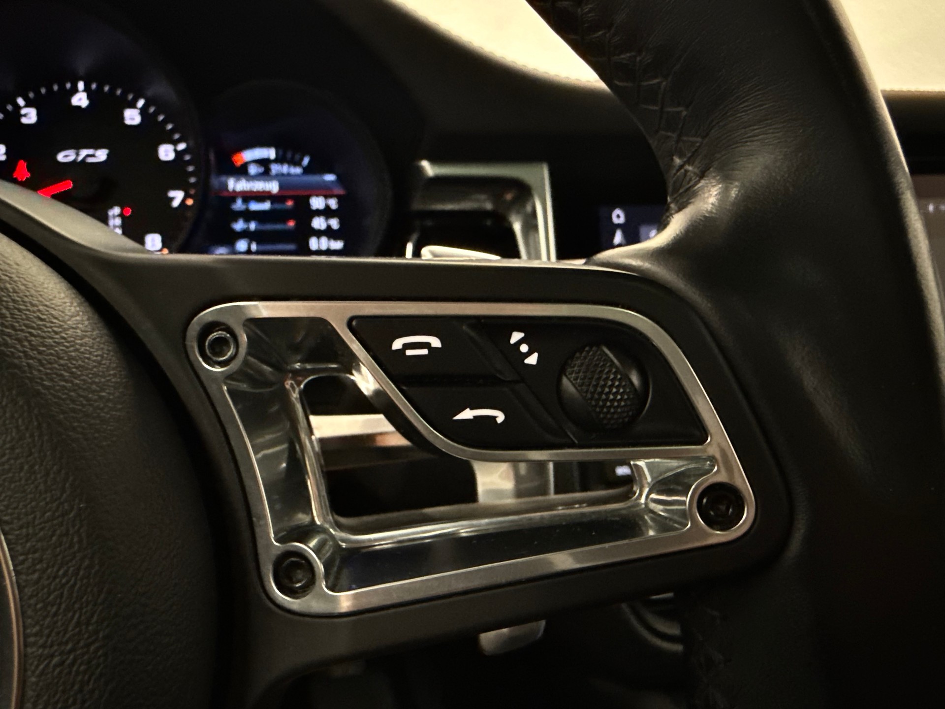 PORSCHE Macan GTS PDK-image-26