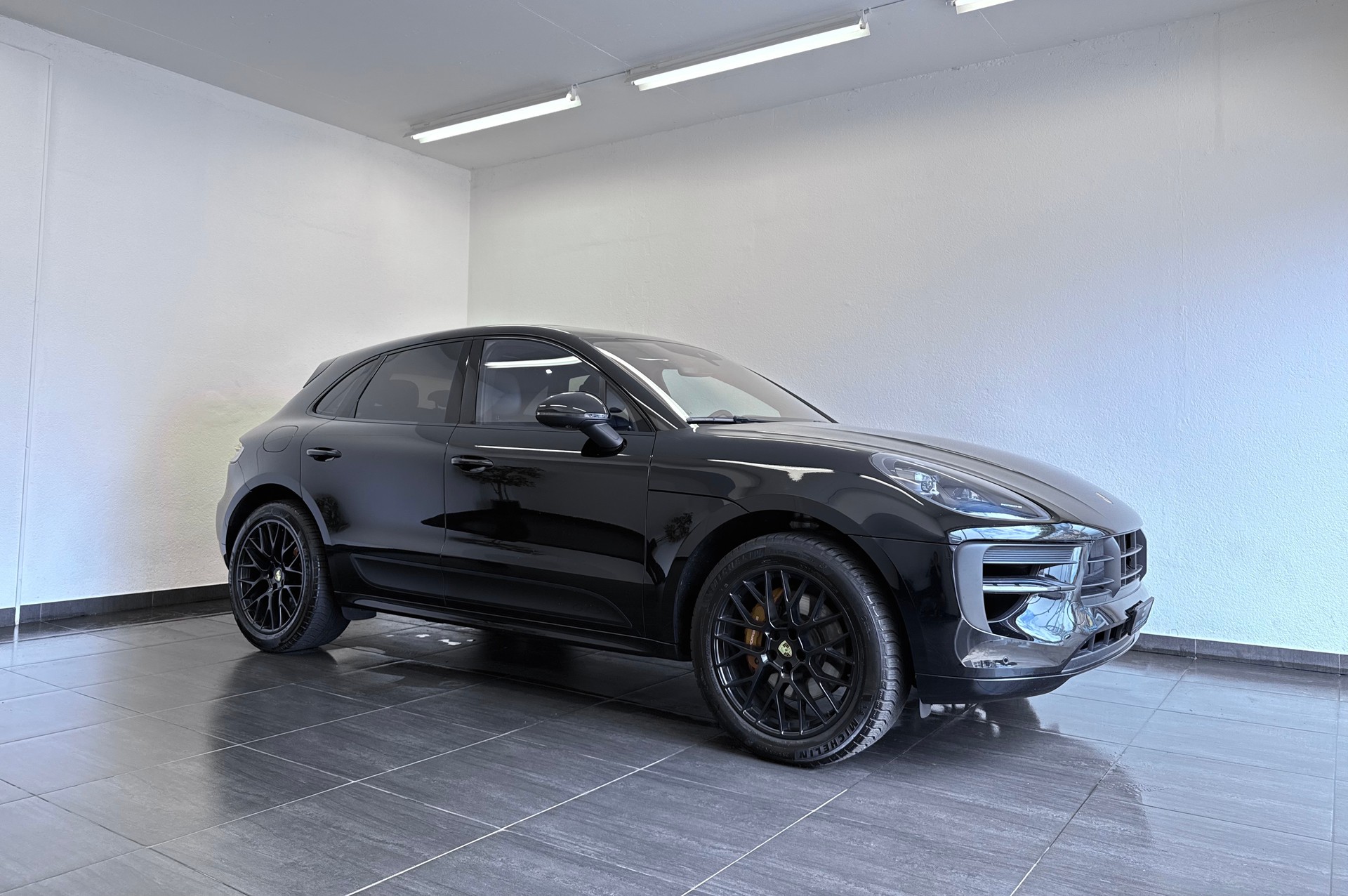 PORSCHE Macan GTS PDK