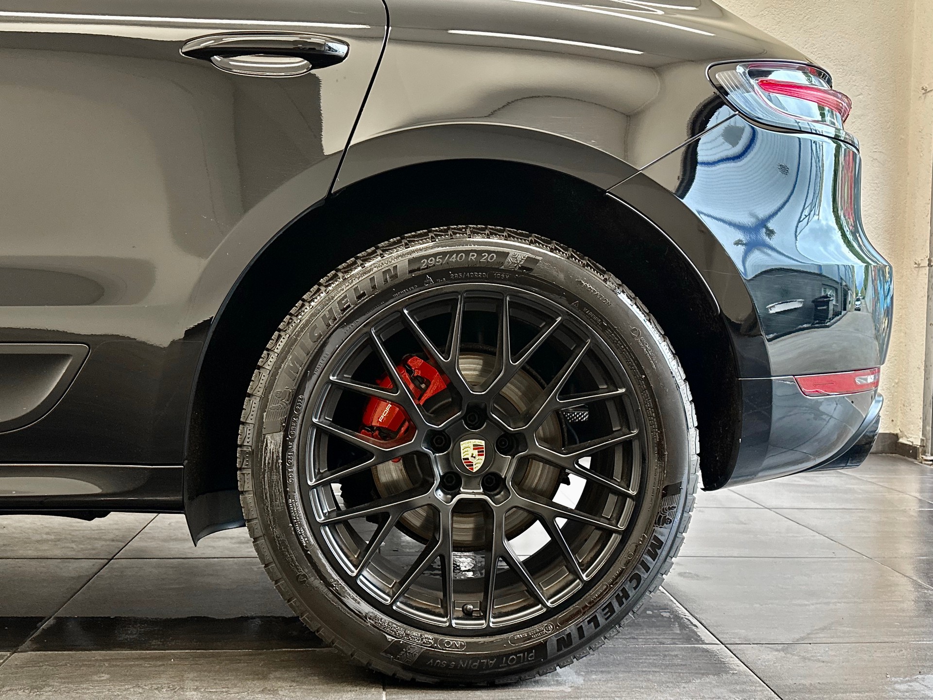 PORSCHE Macan GTS PDK-image-6