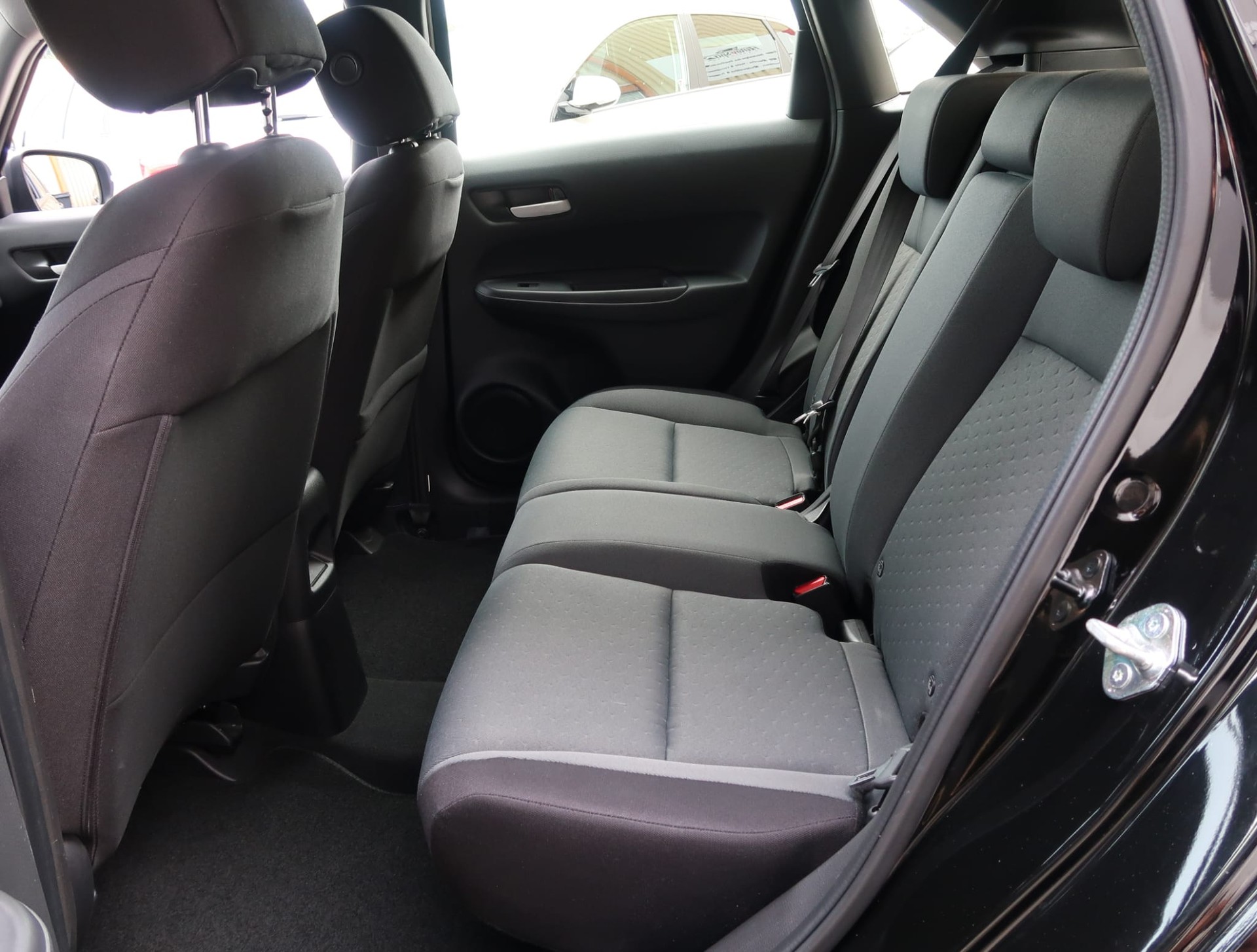 HONDA Jazz 1.5i-MMD Elegance CVT-image-25
