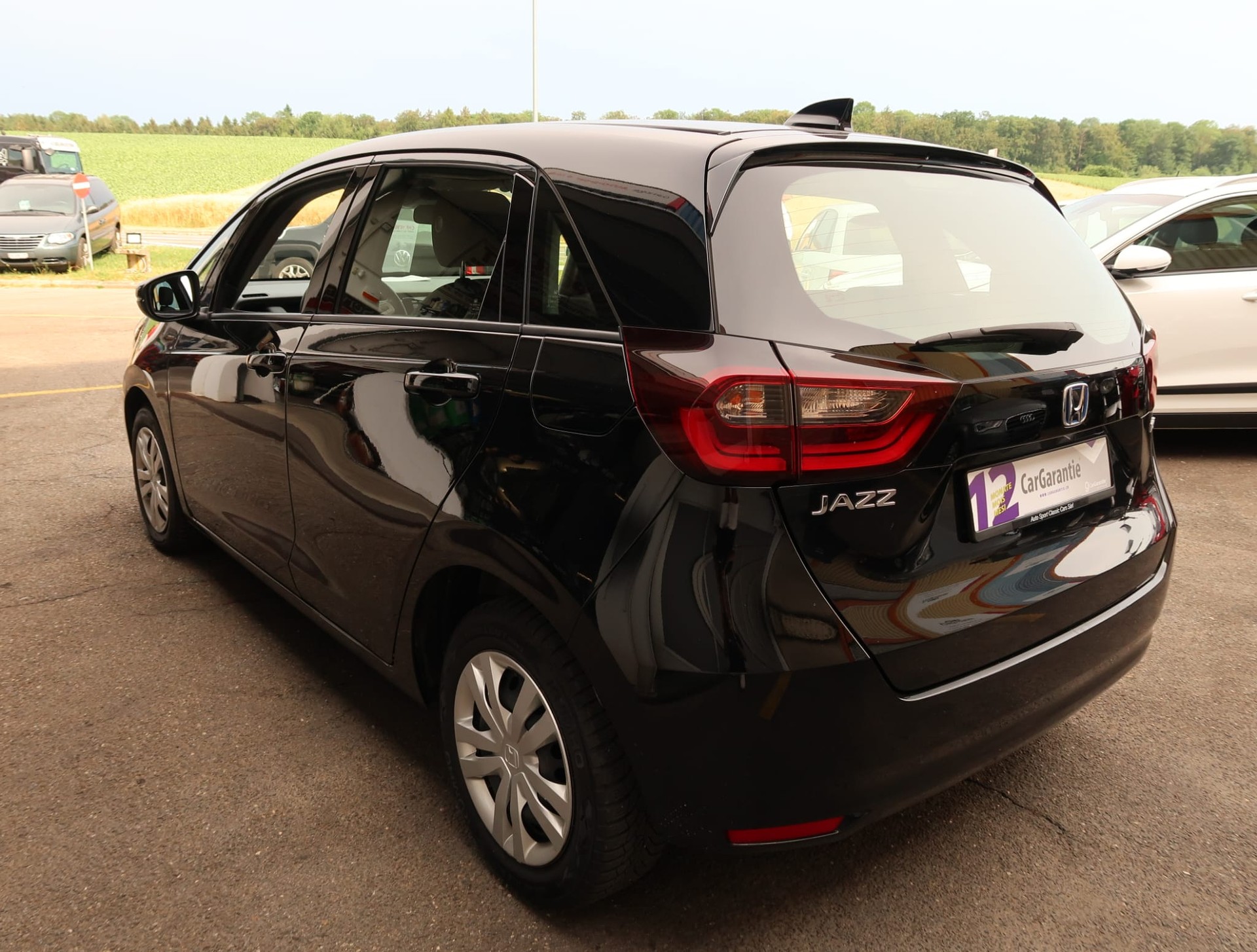 HONDA Jazz 1.5i-MMD Elegance CVT-image-3