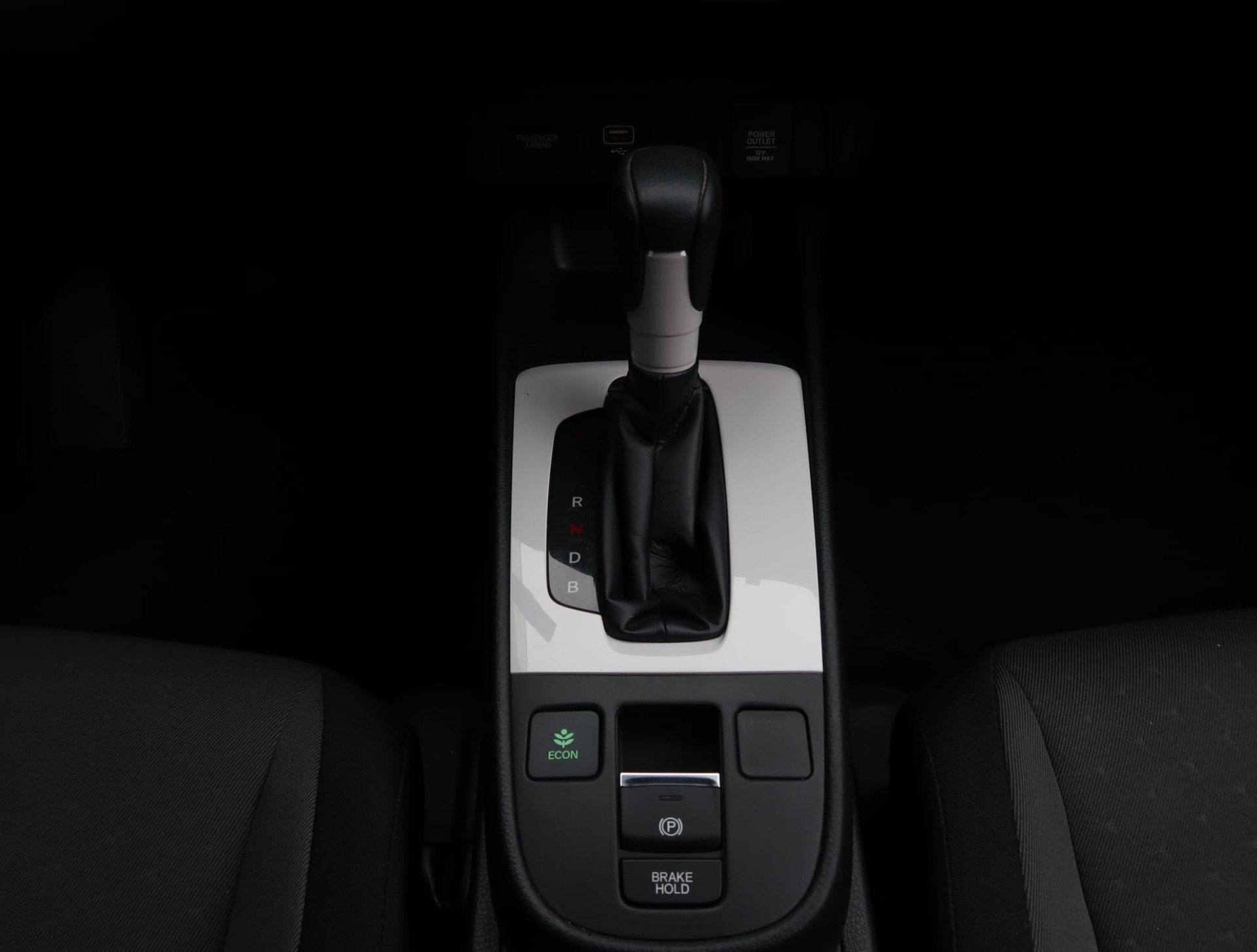 HONDA Jazz 1.5i-MMD Elegance CVT-image-16