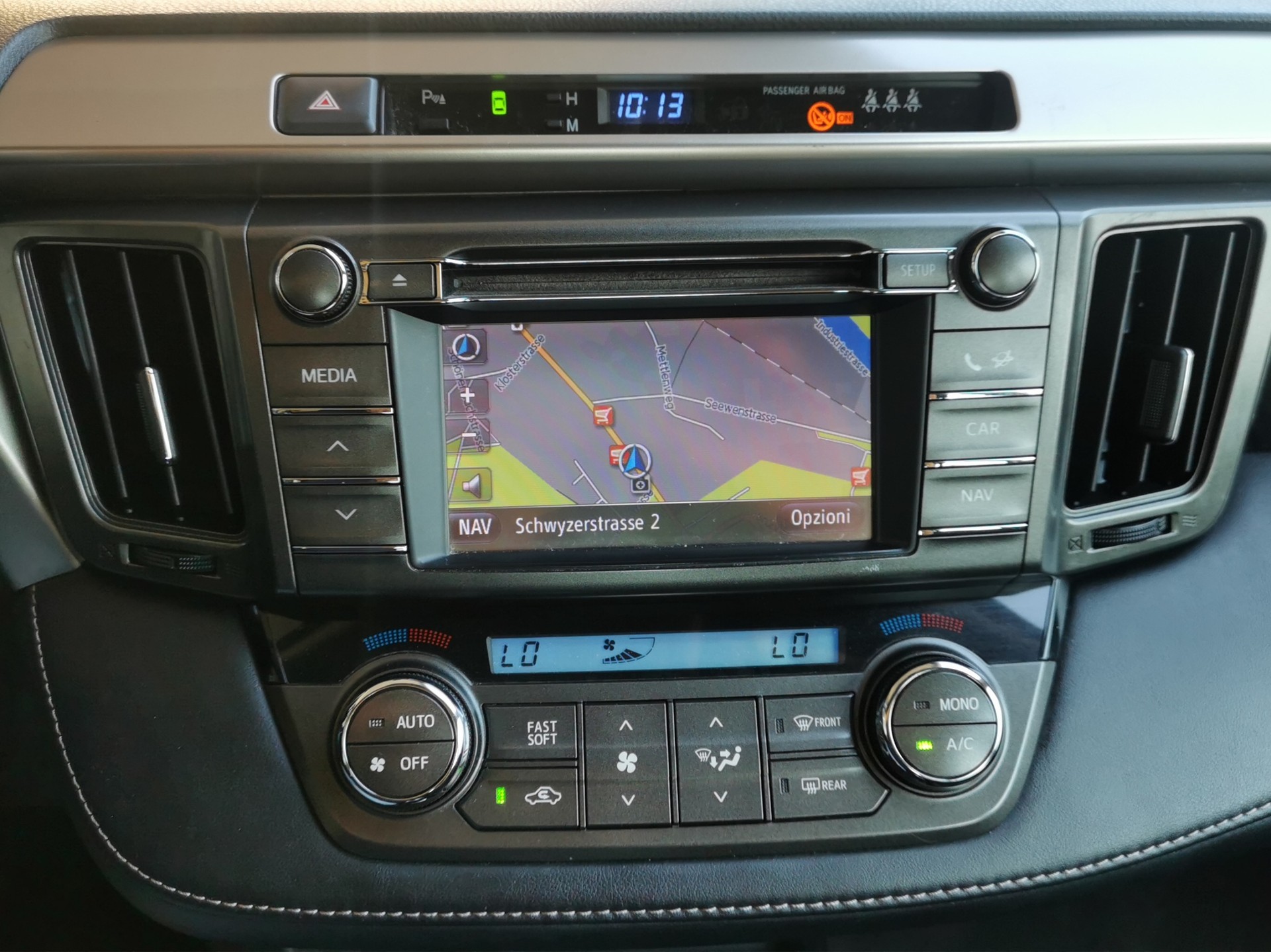 TOYOTA RAV-4 2.0 16V Luna-image-17