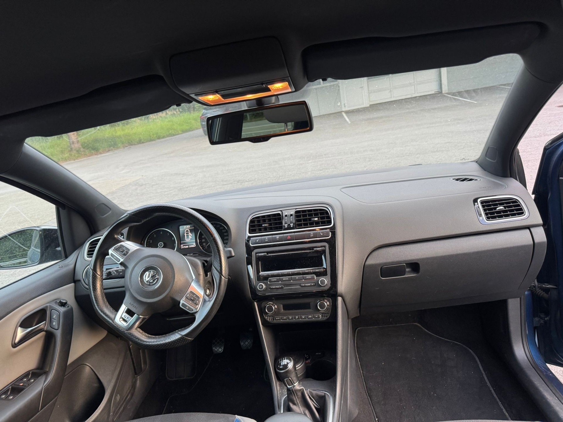 VW Polo 1.4 TSI BlueGT-image-12