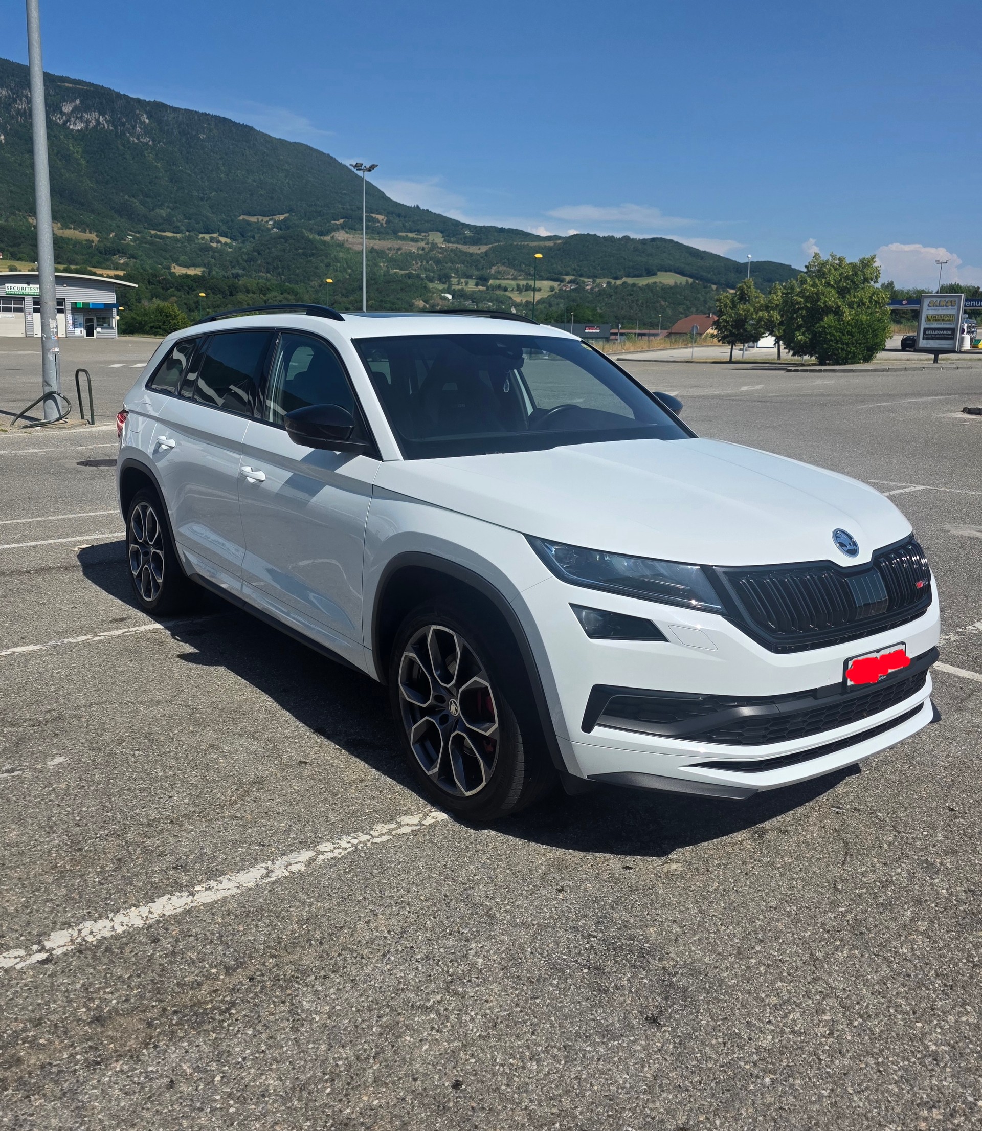 SKODA 2.0 Bi-TDI 240 RS DSG-image-5