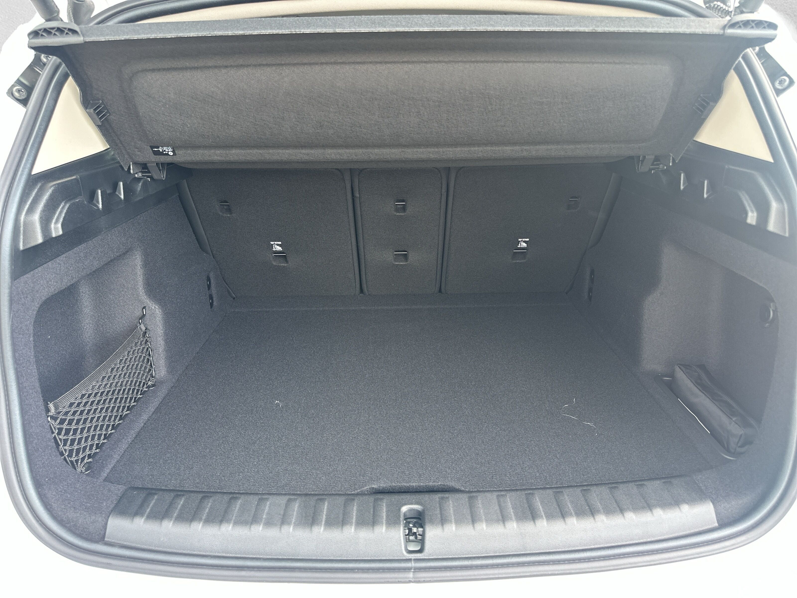 BMW X1 sDrive 18d-image-10