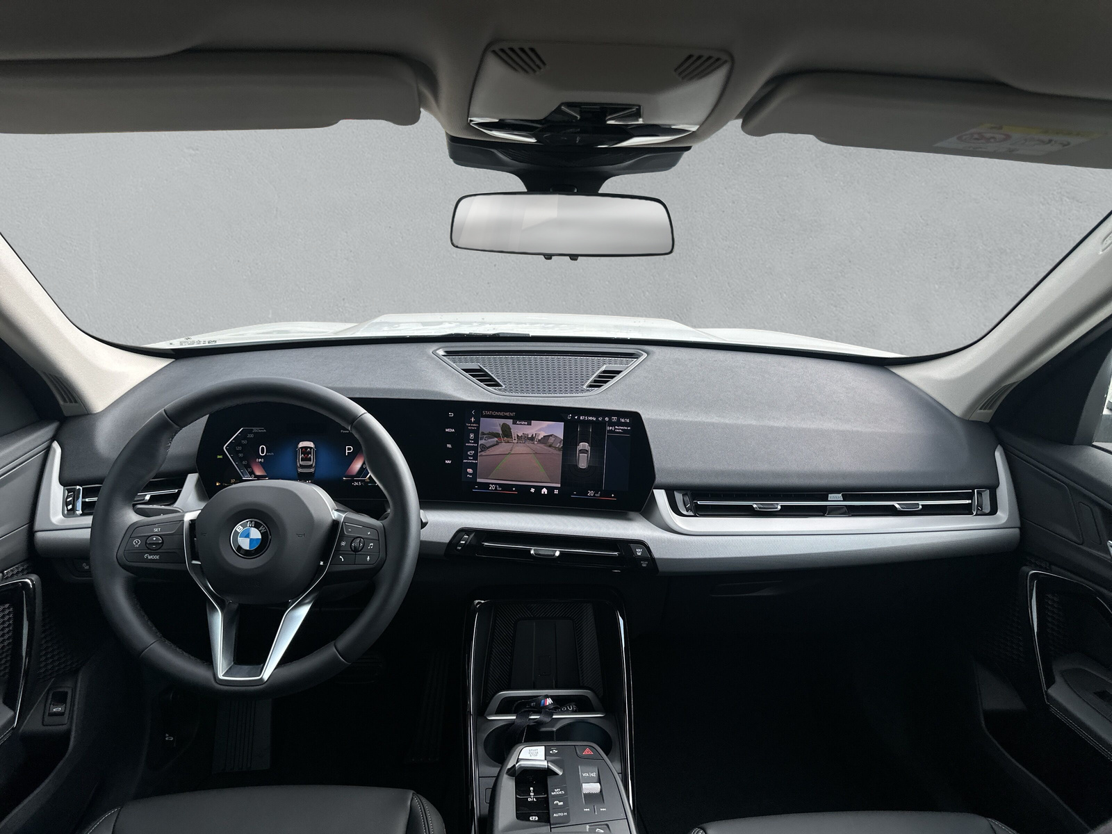 BMW X1 sDrive 18d-image-16