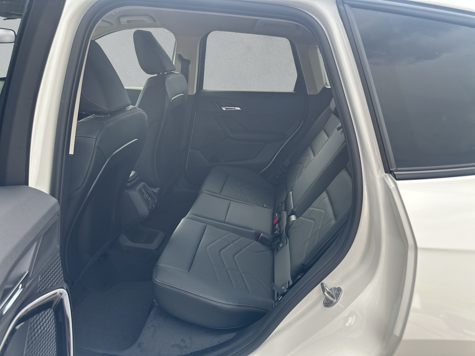 BMW X1 sDrive 18d-image-15