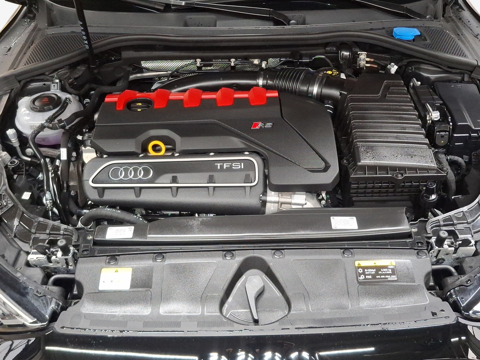 AUDI RS3 Sportback 2.5 TSI quattro S-tronic-image-13