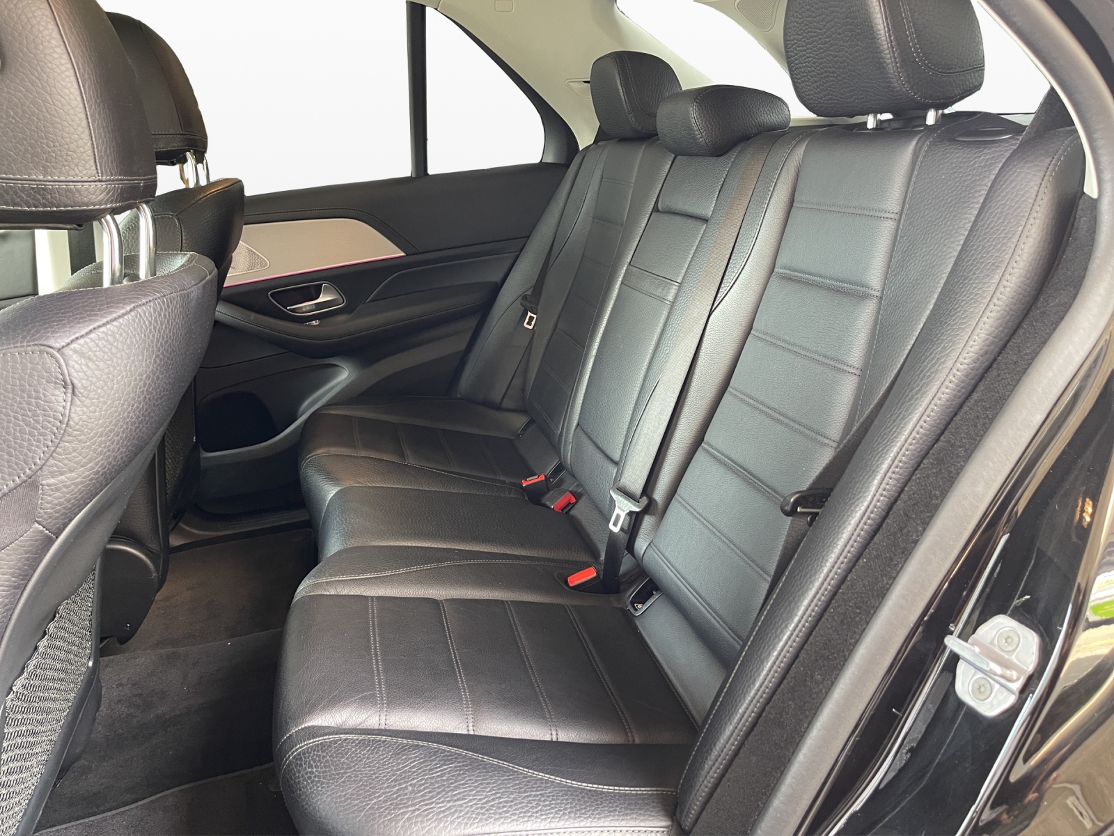MERCEDES-BENZ GLE 450 4Matic AMG Line 9G-Tronic-image-17
