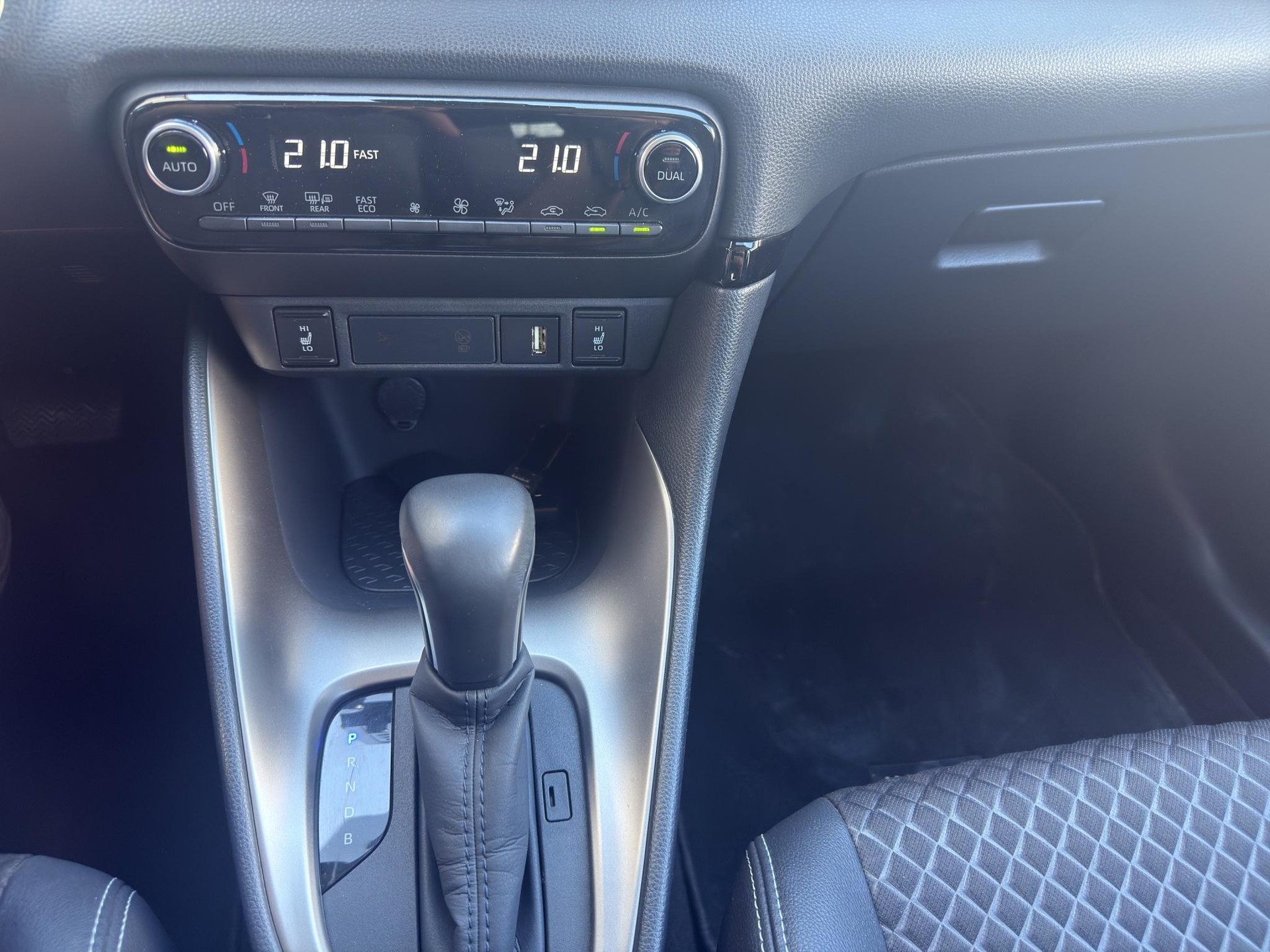 MAZDA 2 1.5 Hybrid Agile-image-14