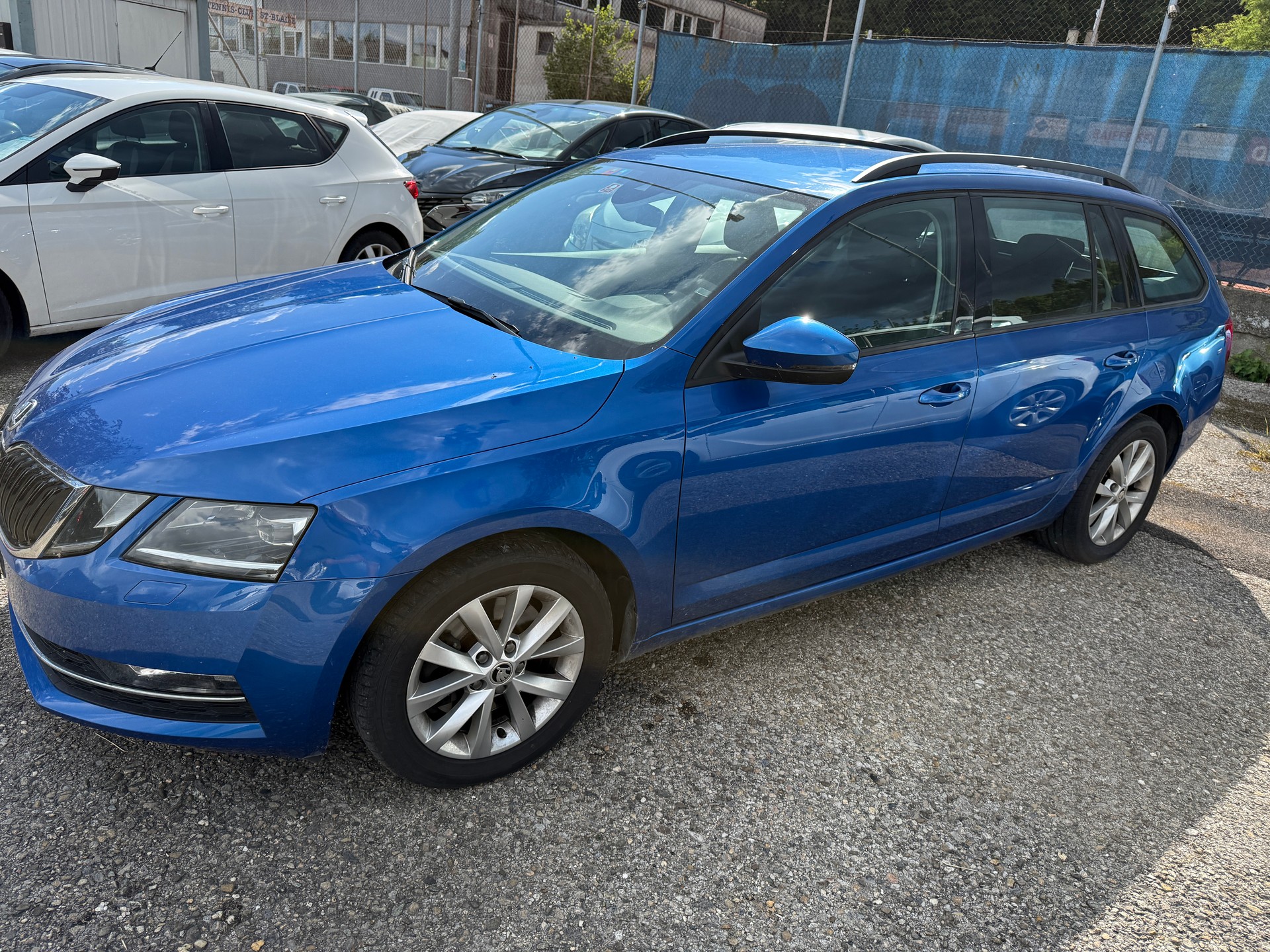 SKODA Octavia Combi 2.0 TSI Ambition 4x4 DSG-image-2