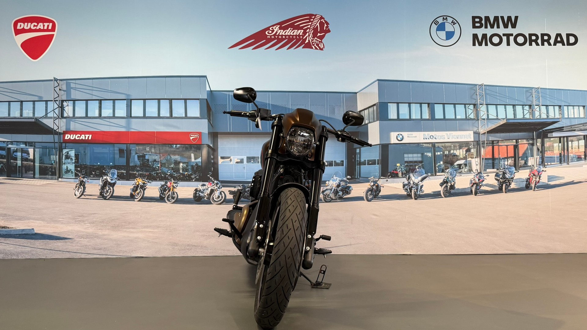 HARLEY-DAVIDSON FXDRS 114 ABS-showroom-element-1