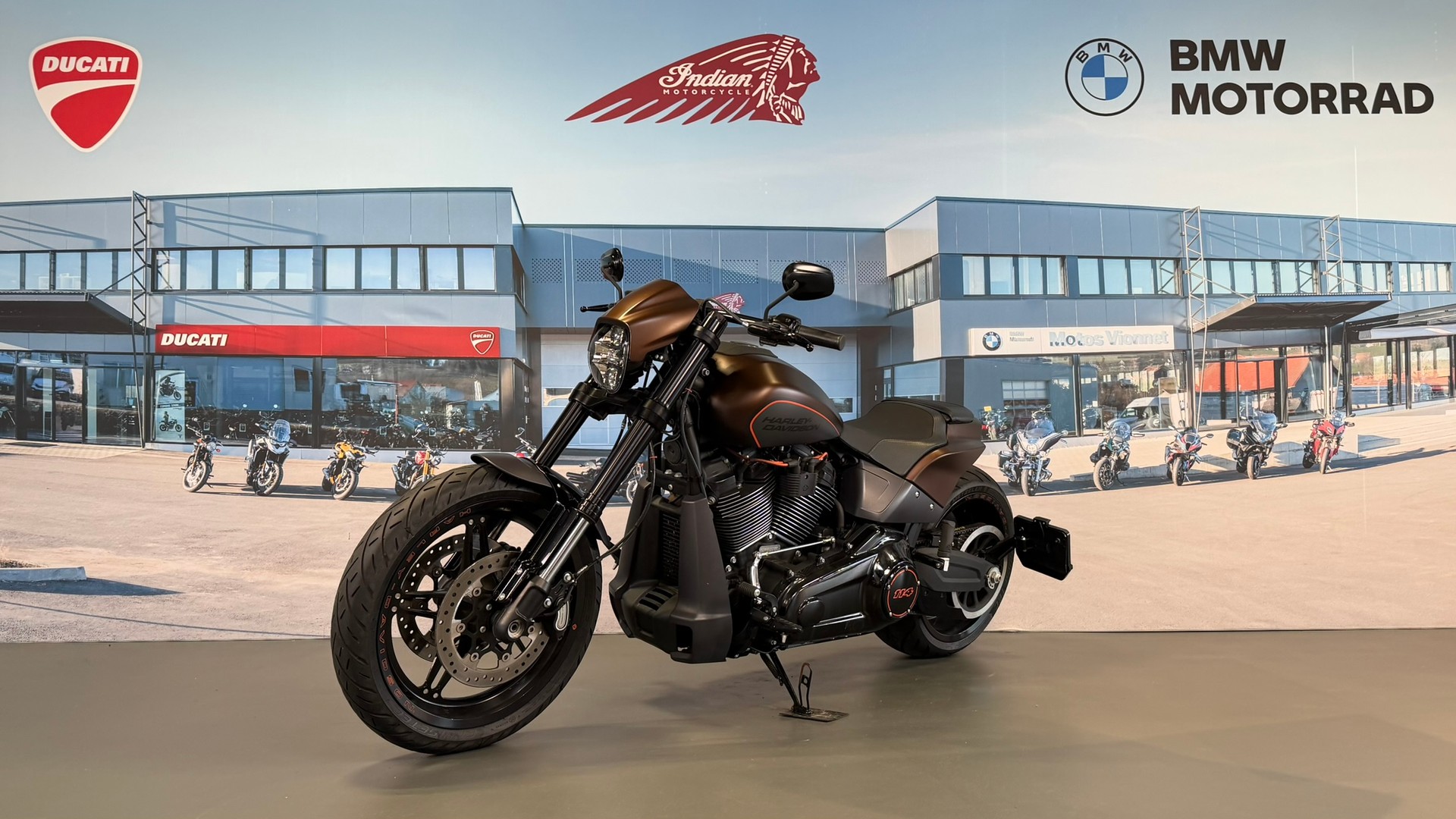HARLEY-DAVIDSON FXDRS 114 ABS-showroom-element-2