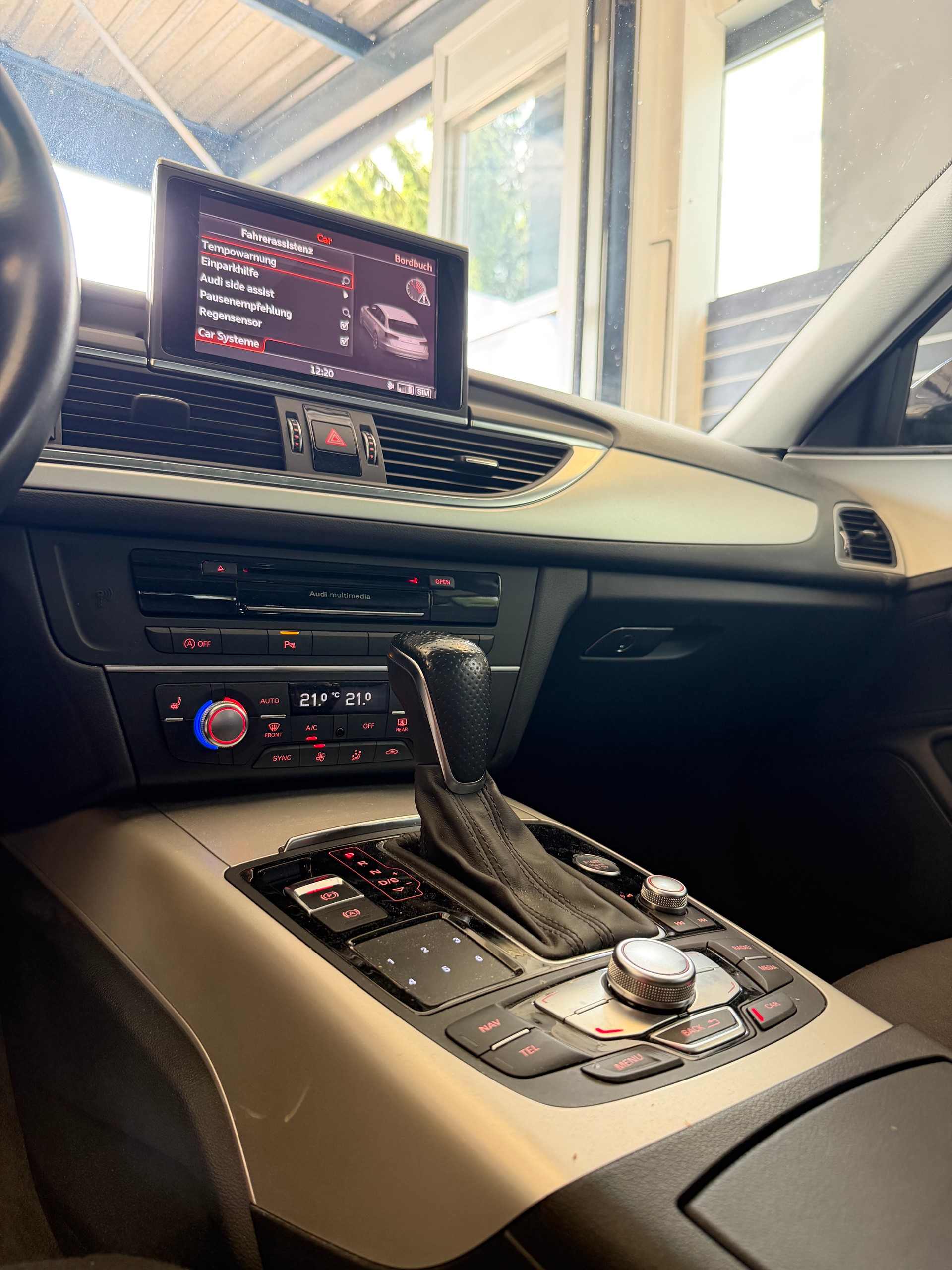 AUDI A6 Avant 2.0 TDI S-tronic-image-11