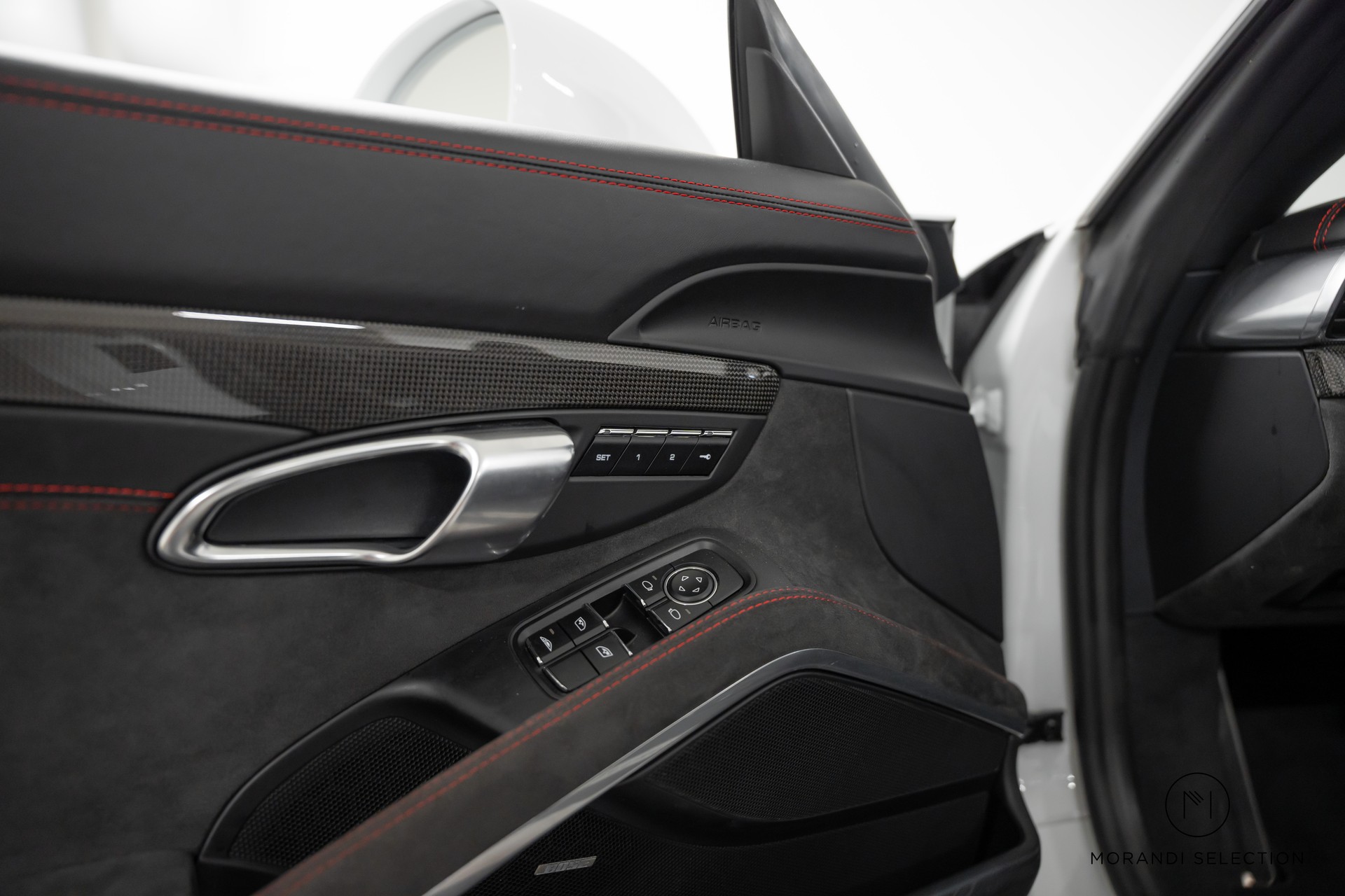PORSCHE 911 Cabriolet 3.8 Carrera 4 GTS PDK-image-18