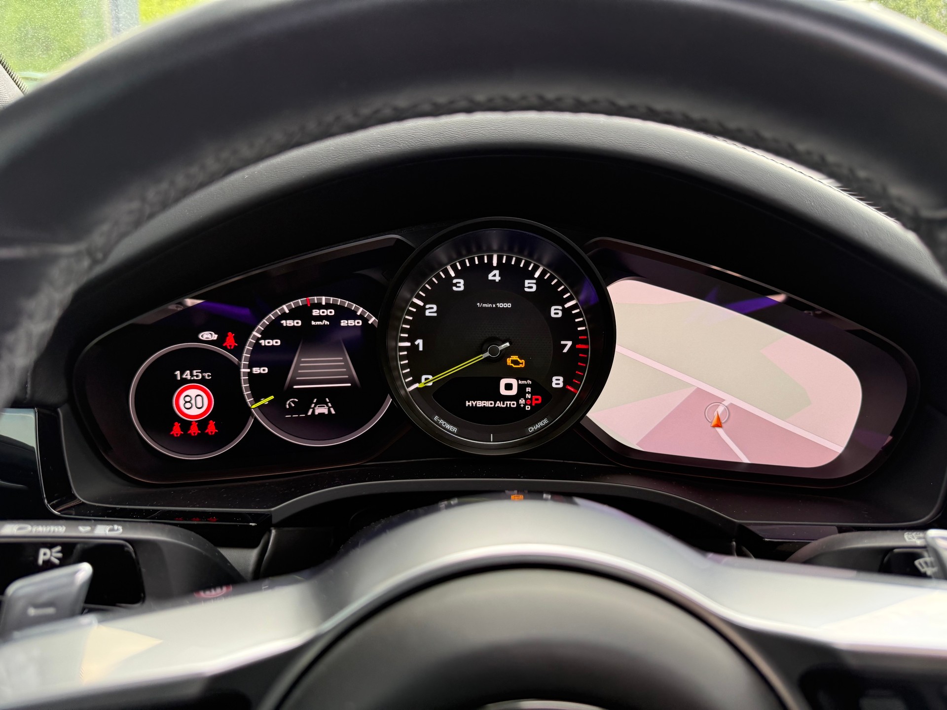 PORSCHE Cayenne E-Hybrid-image-13