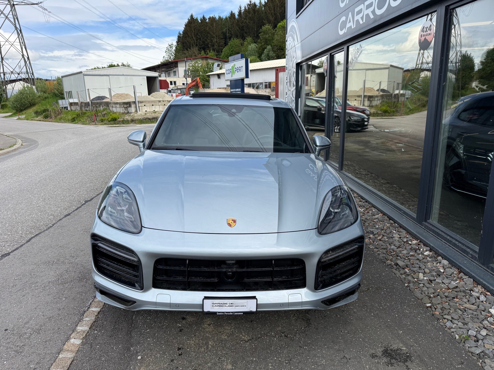 PORSCHE Cayenne E-Hybrid-image-1