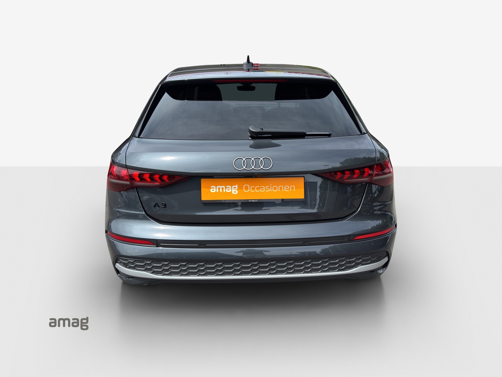 AUDI A3 Sportback 35 TFSI Attraction S-tronic-image-3