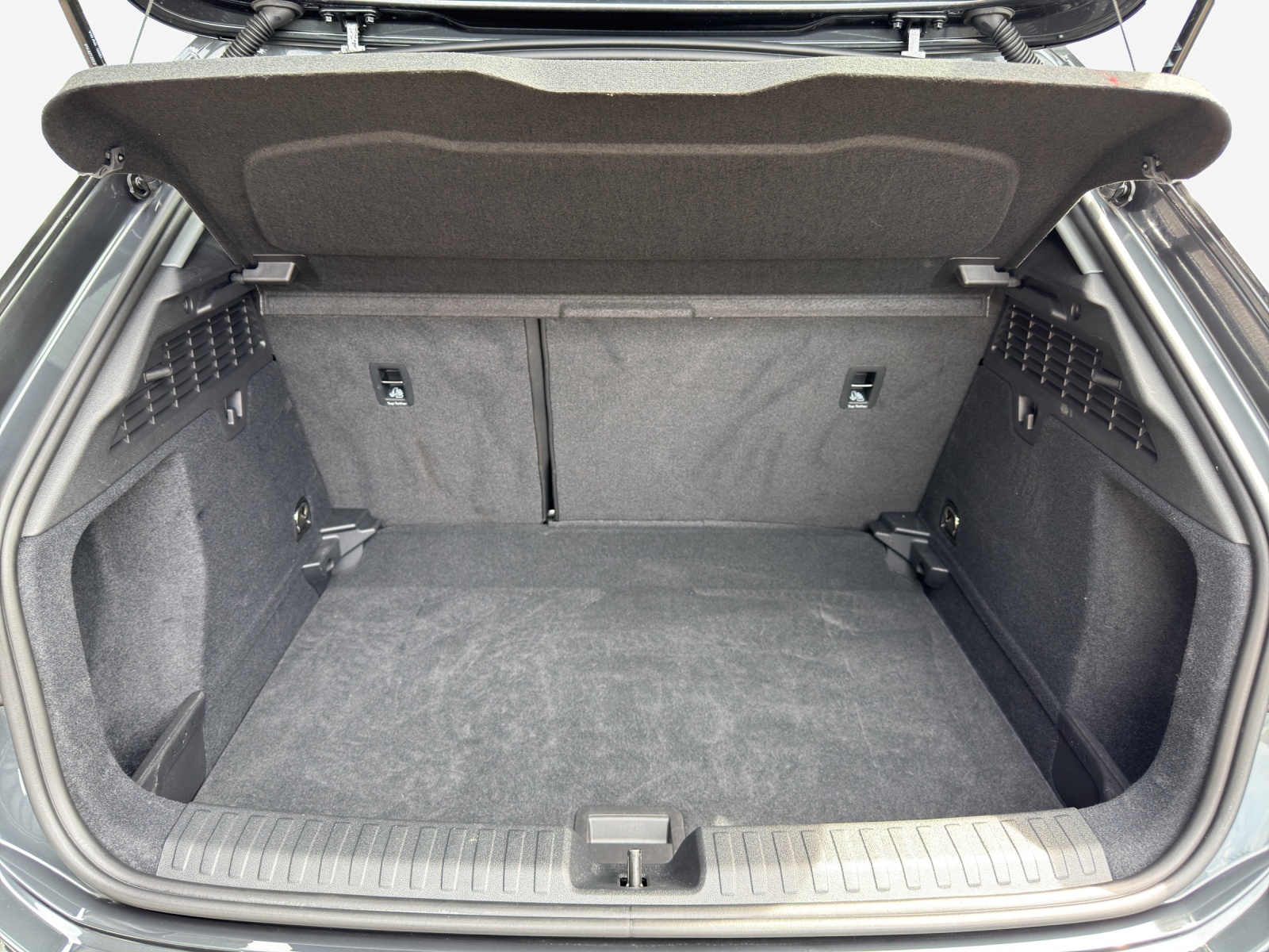 AUDI A3 Sportback 35 TFSI Attraction S-tronic-image-12