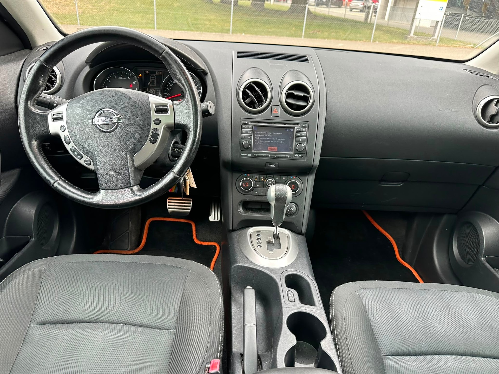 NISSAN Qashqai 2.0 tekna XTronic CVT-image-7
