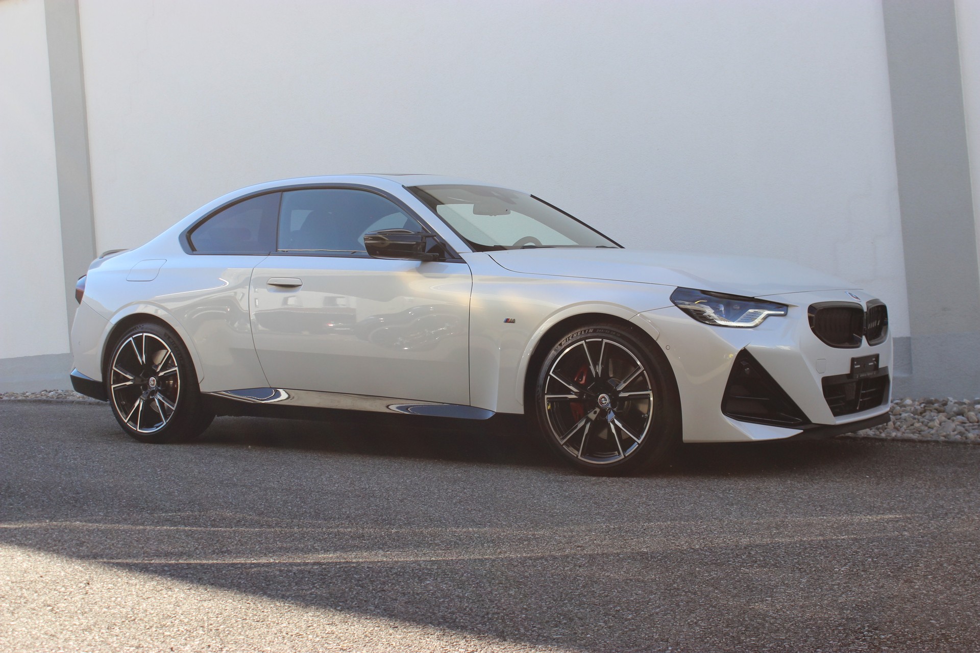 BMW M240i xDrive M Sport Pro MINERALWEISS METALLIC *ANHÄNGERKUPPLUNG*-image-5