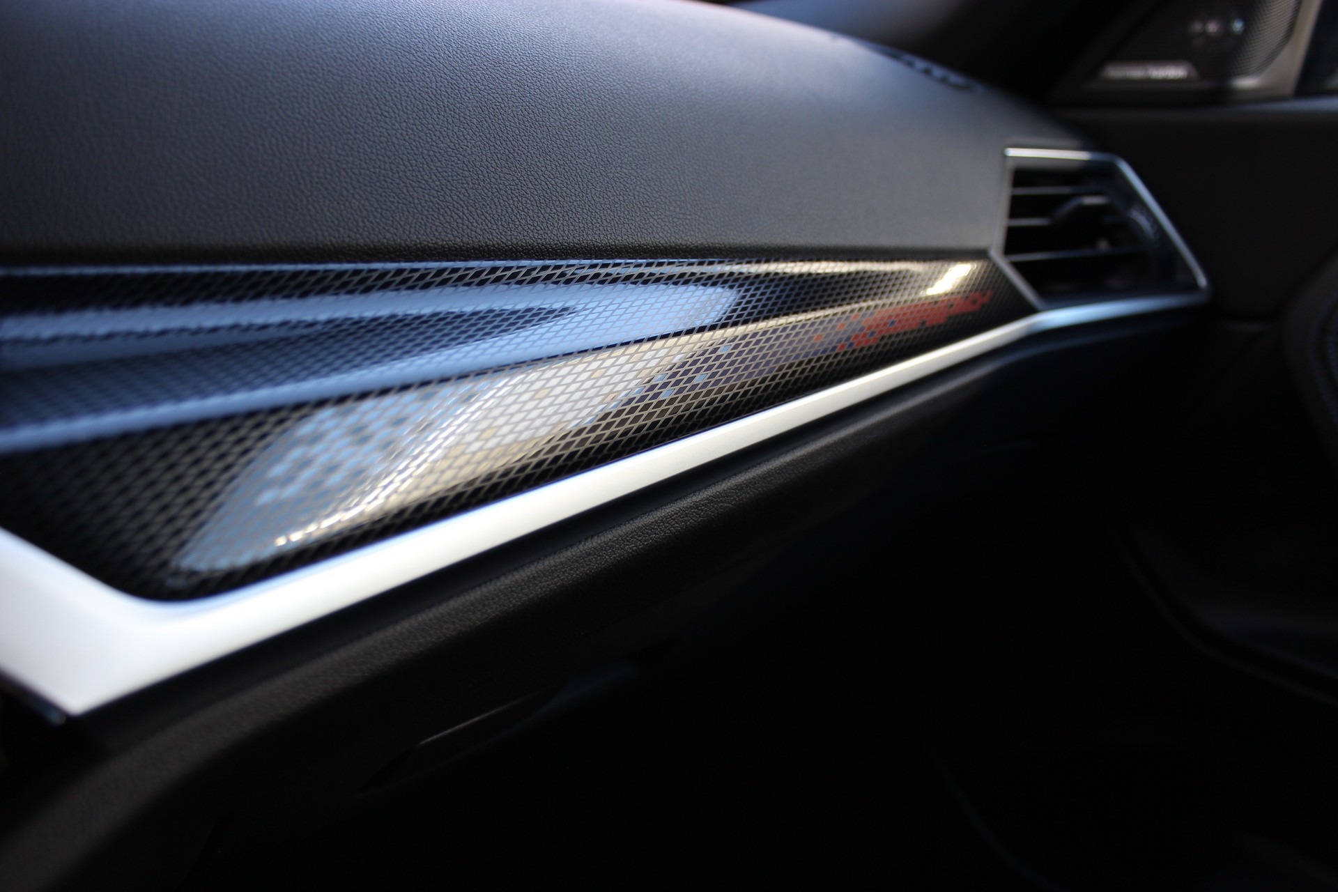 BMW M240i xDrive M Sport Pro MINERALWEISS METALLIC *ANHÄNGERKUPPLUNG*-image-25