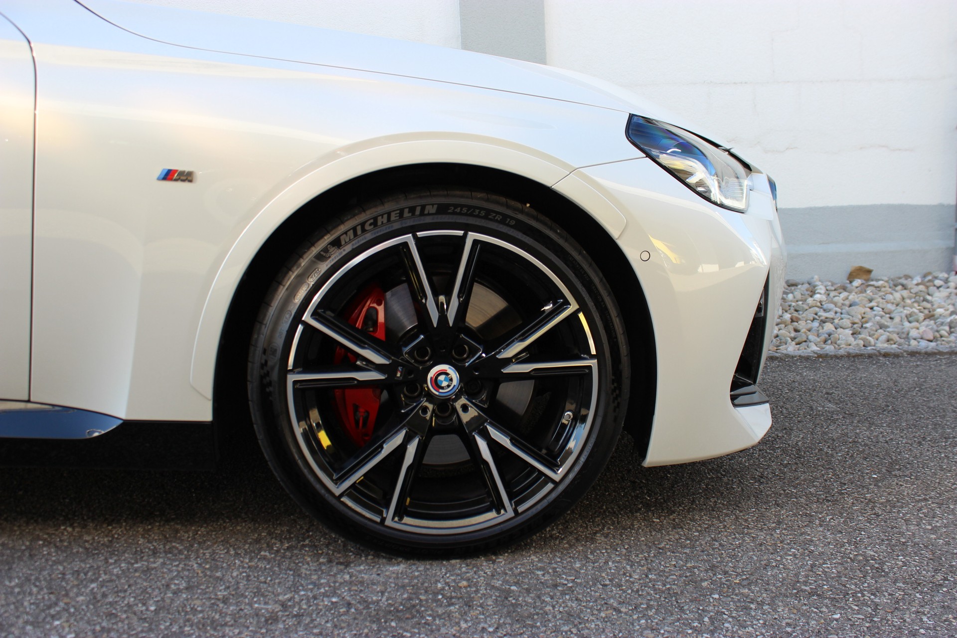 BMW M240i xDrive M Sport Pro MINERALWEISS METALLIC *ANHÄNGERKUPPLUNG*-image-6