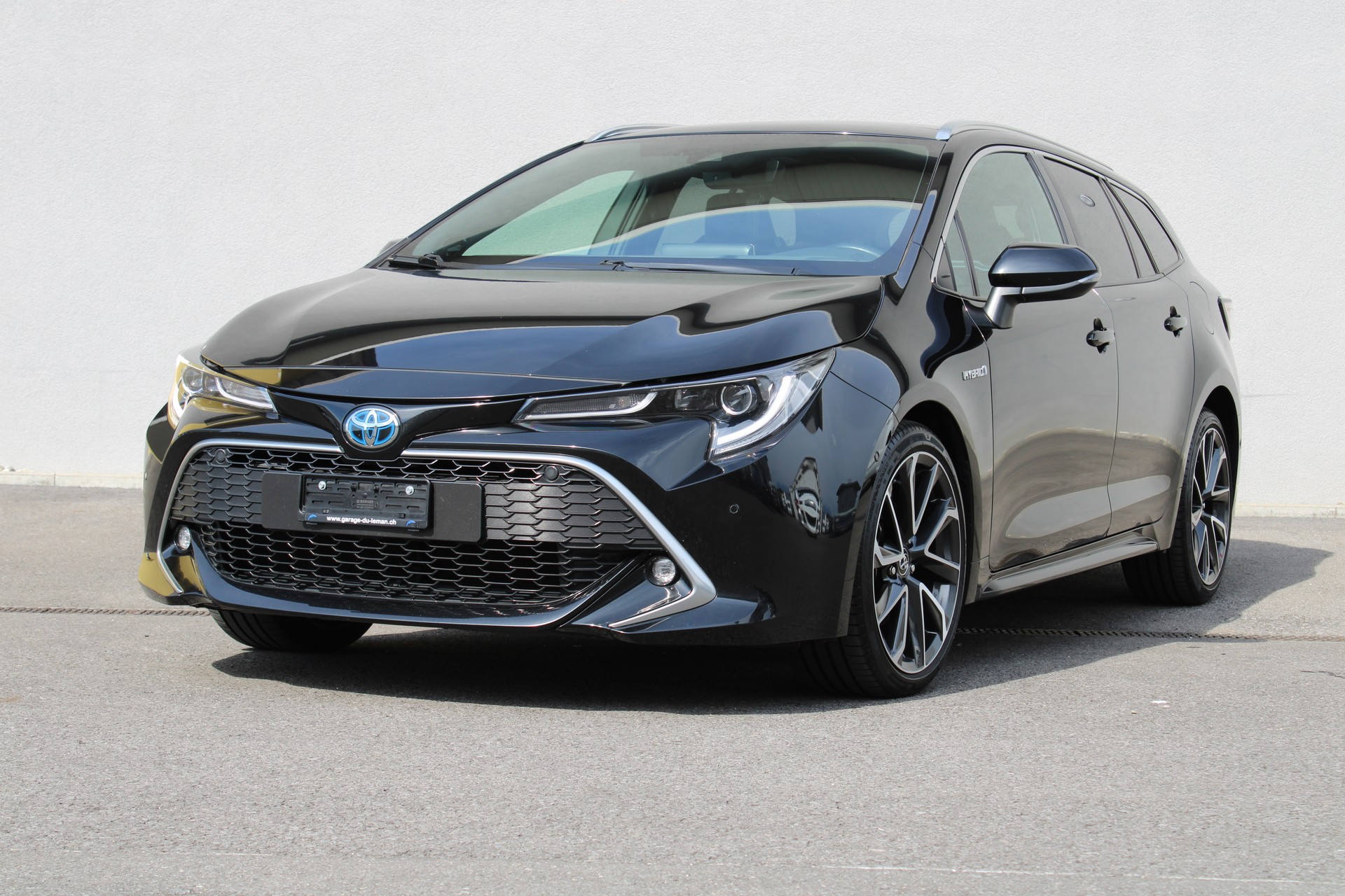 TOYOTA Corolla Touring Sports 2.0 HSD Premium e-CVT-image-0