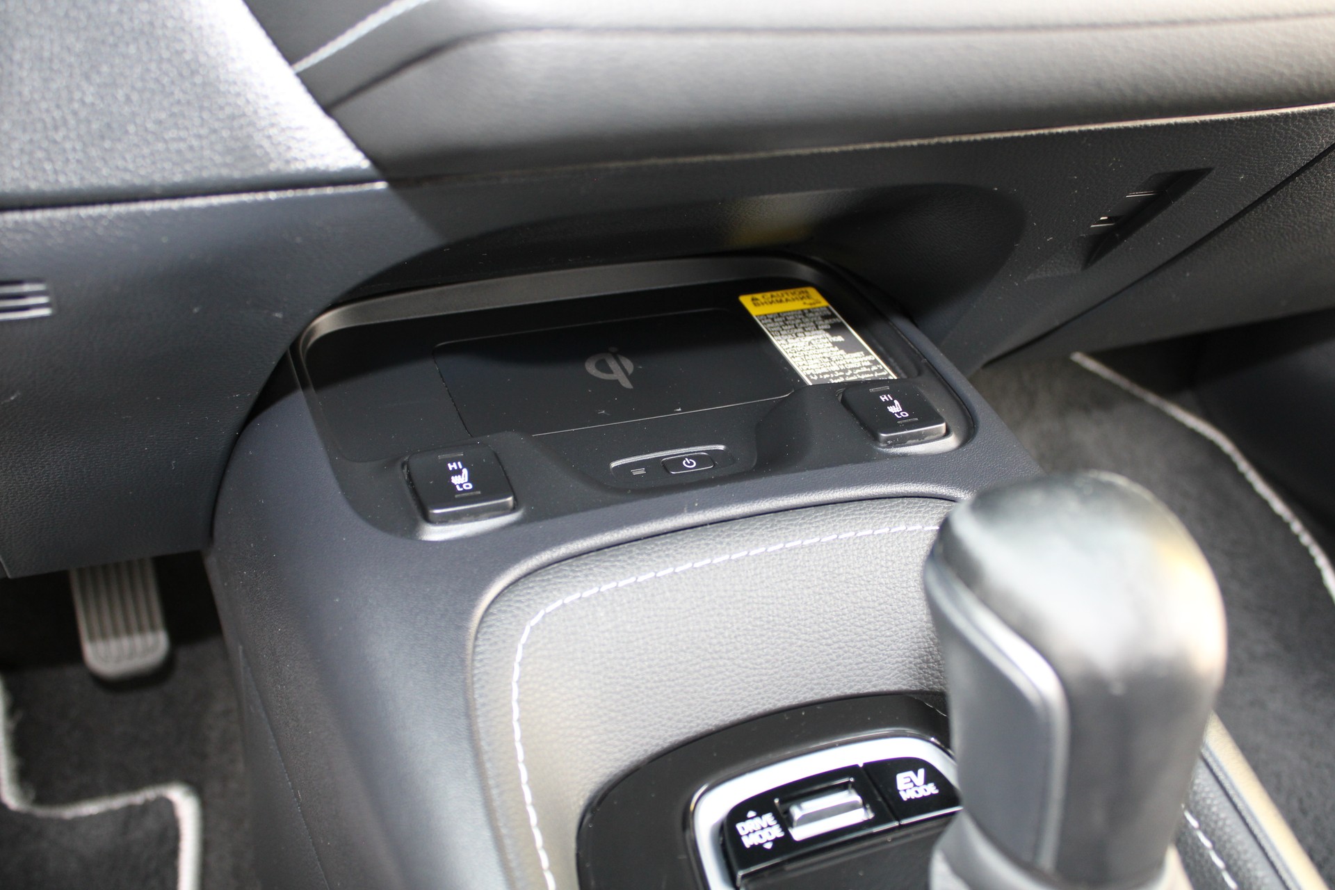 TOYOTA Corolla Touring Sports 2.0 HSD Premium e-CVT-image-22