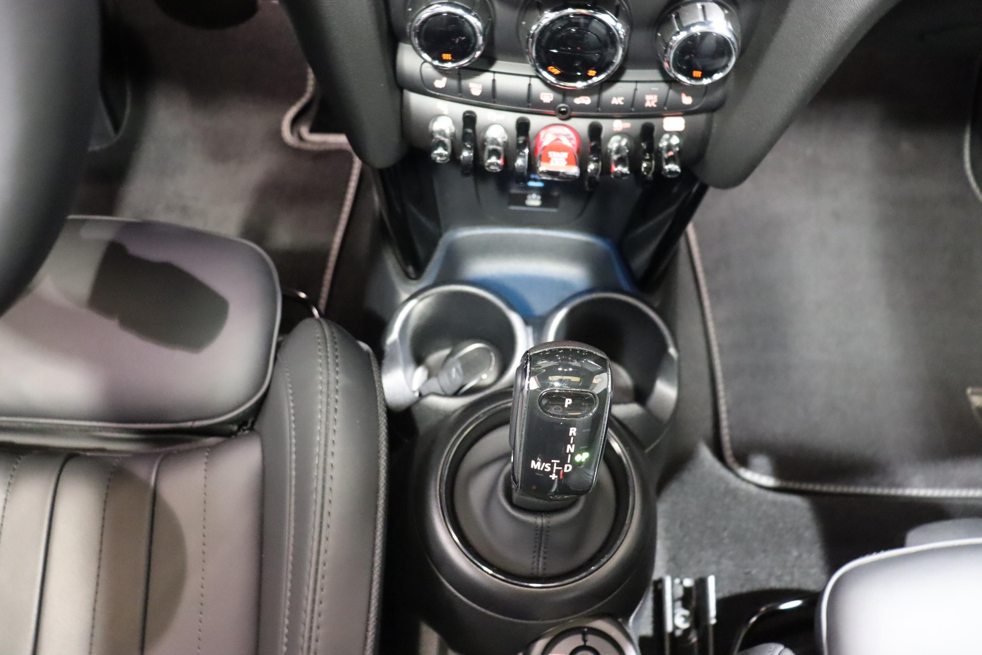 MINI F56 2.0i Cooper S-image-9