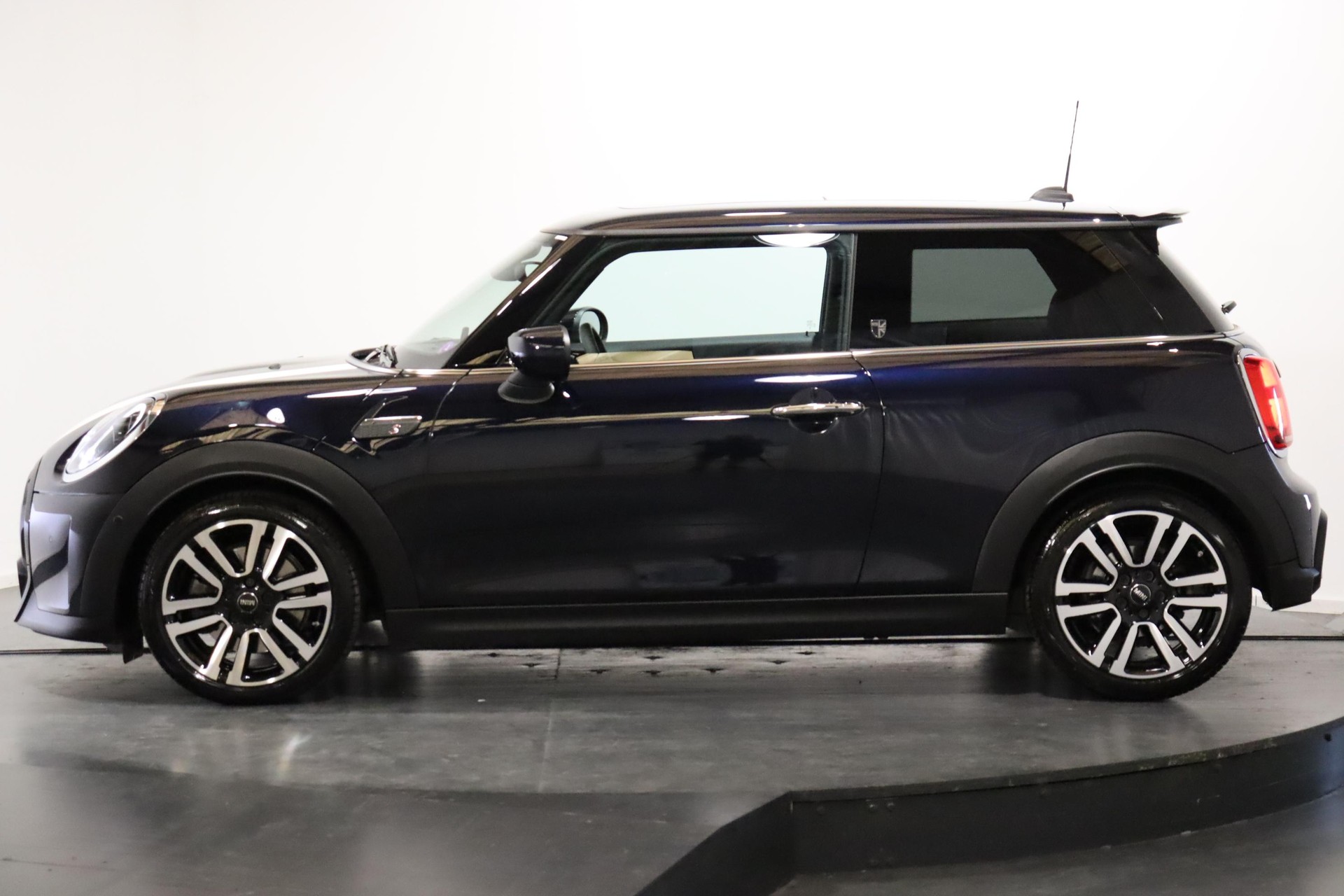 MINI F56 2.0i Cooper S-image-15