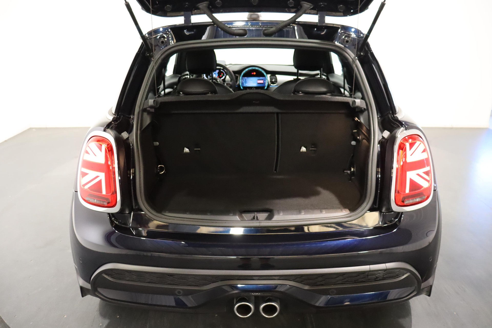 MINI F56 2.0i Cooper S-showroom-element-3