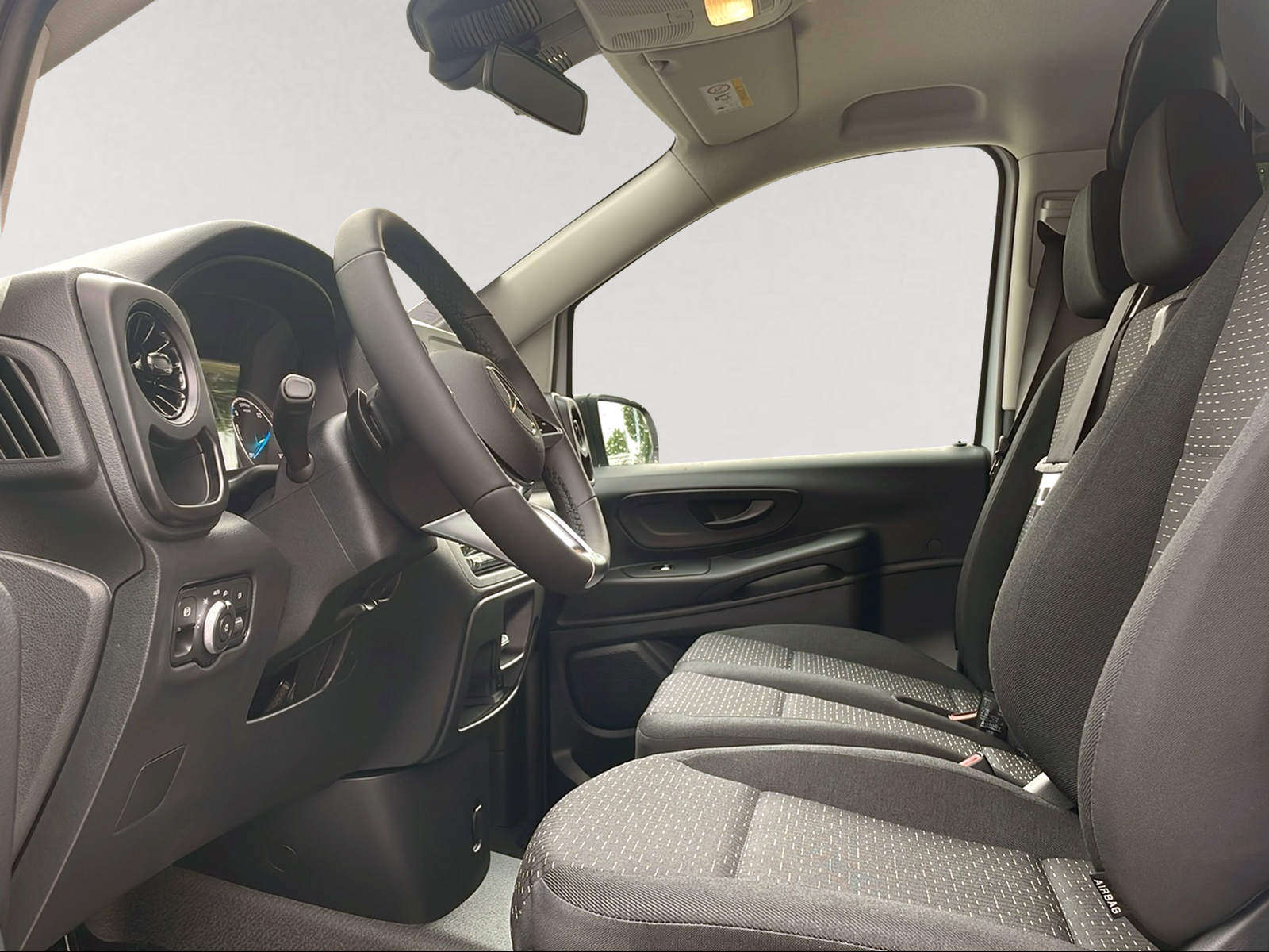 MERCEDES-BENZ eVito 129 Lang Profesional-image-4