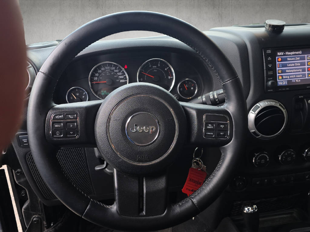 JEEP Wrangler 2.8 CRD Rubicon-image-10
