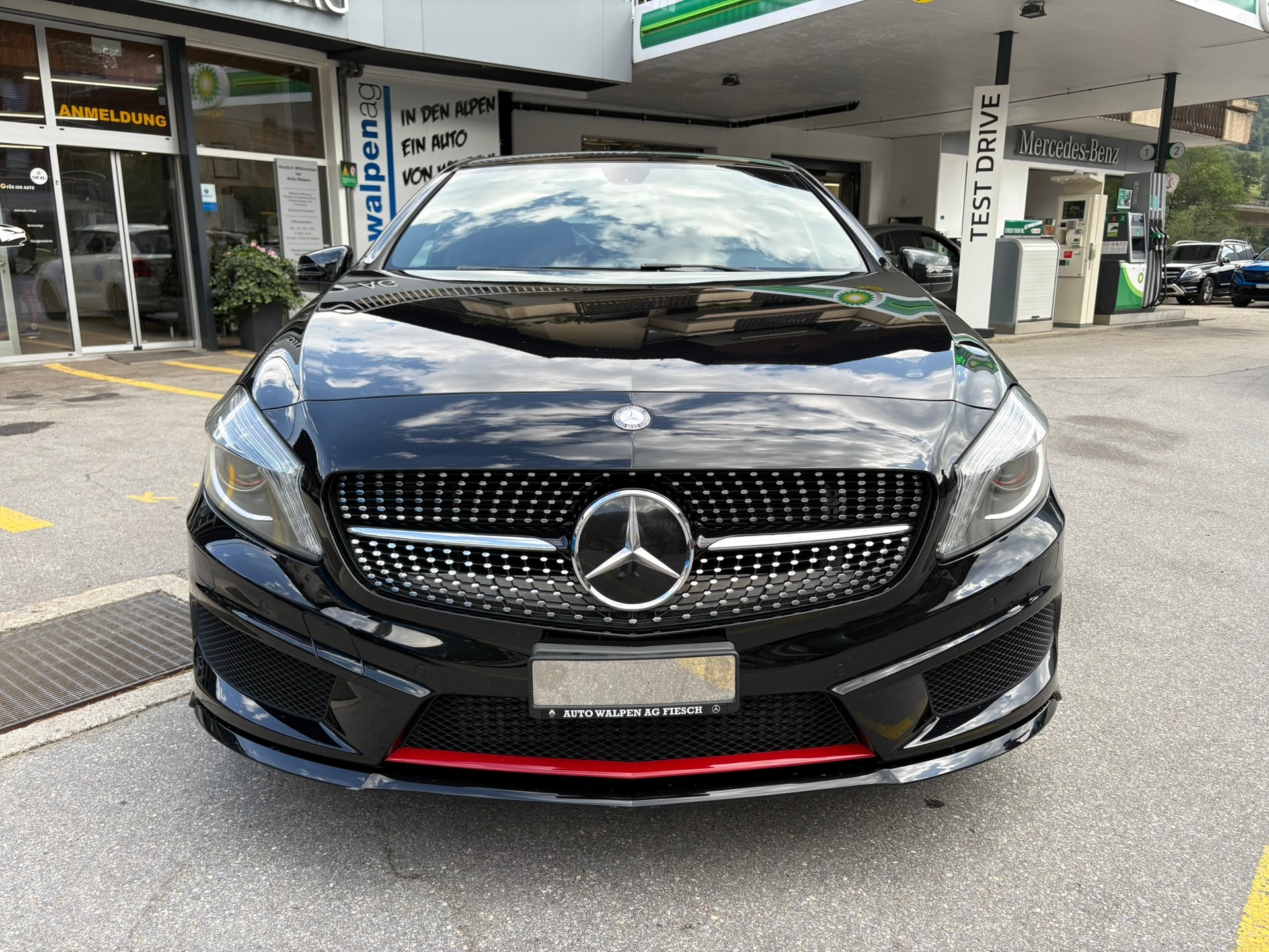 MERCEDES-BENZ A 250 Sport 4Matic-image-1