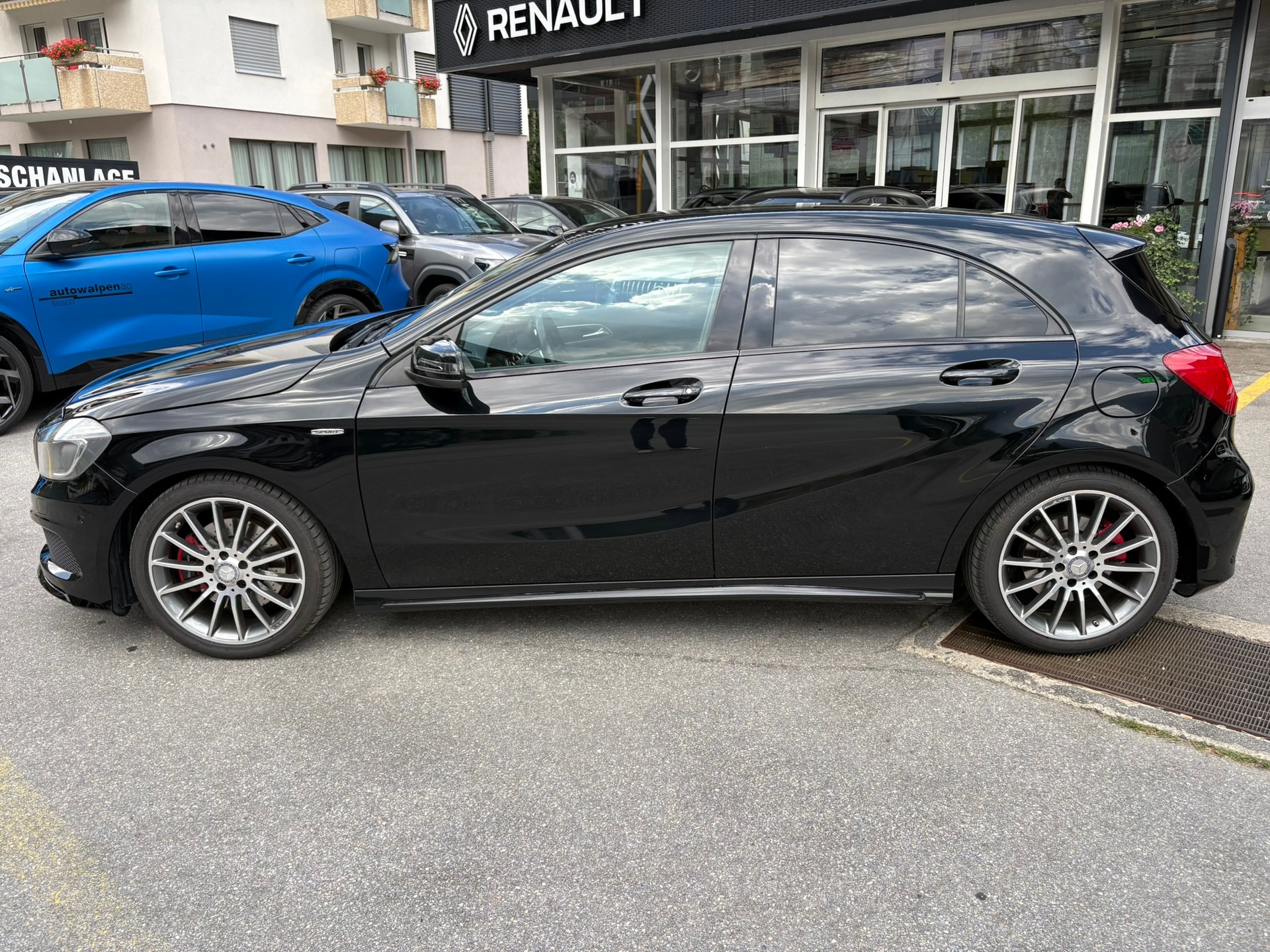 MERCEDES-BENZ A 250 Sport 4Matic-image-7