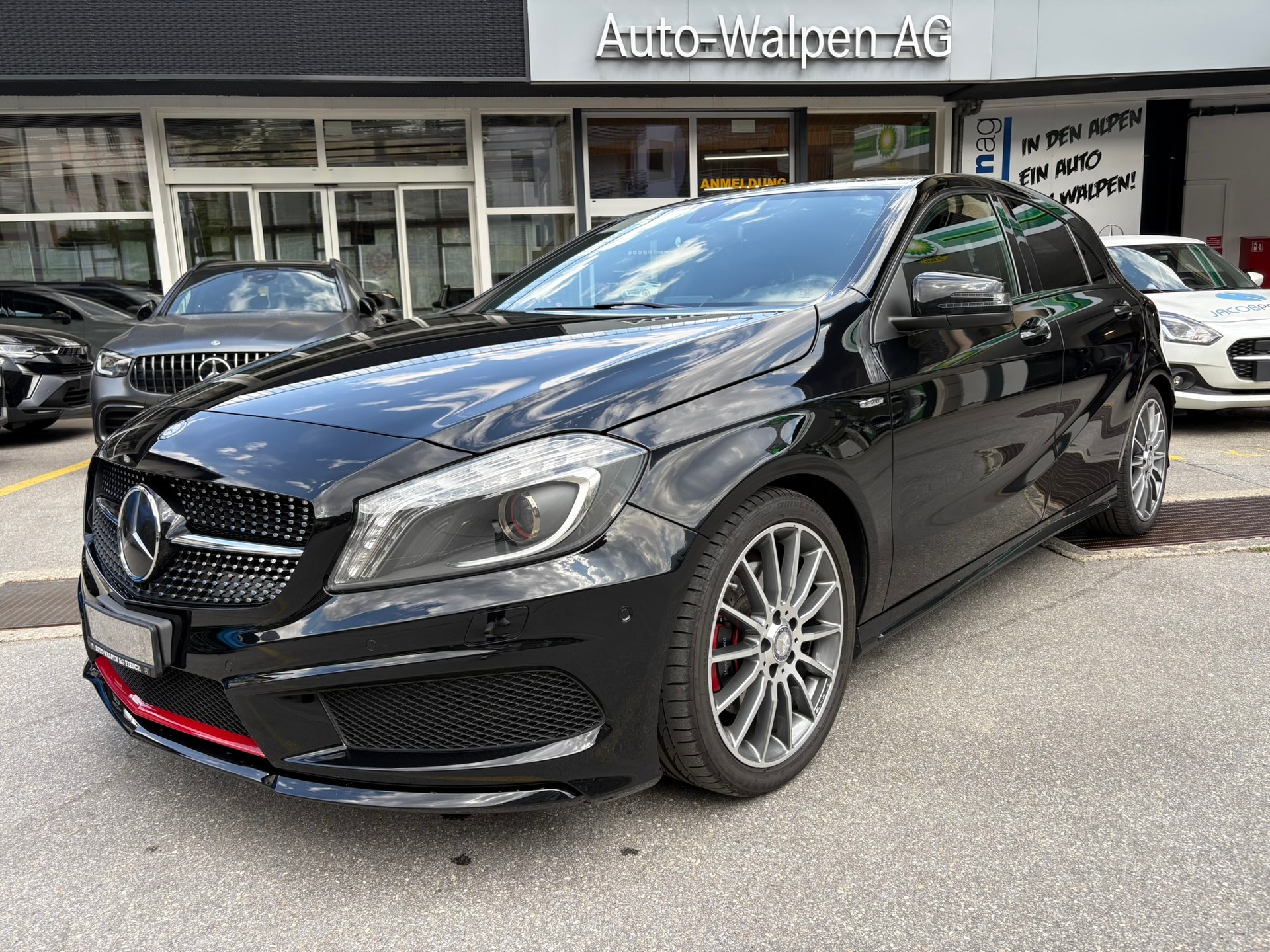 MERCEDES-BENZ A 250 Sport 4Matic-image-0
