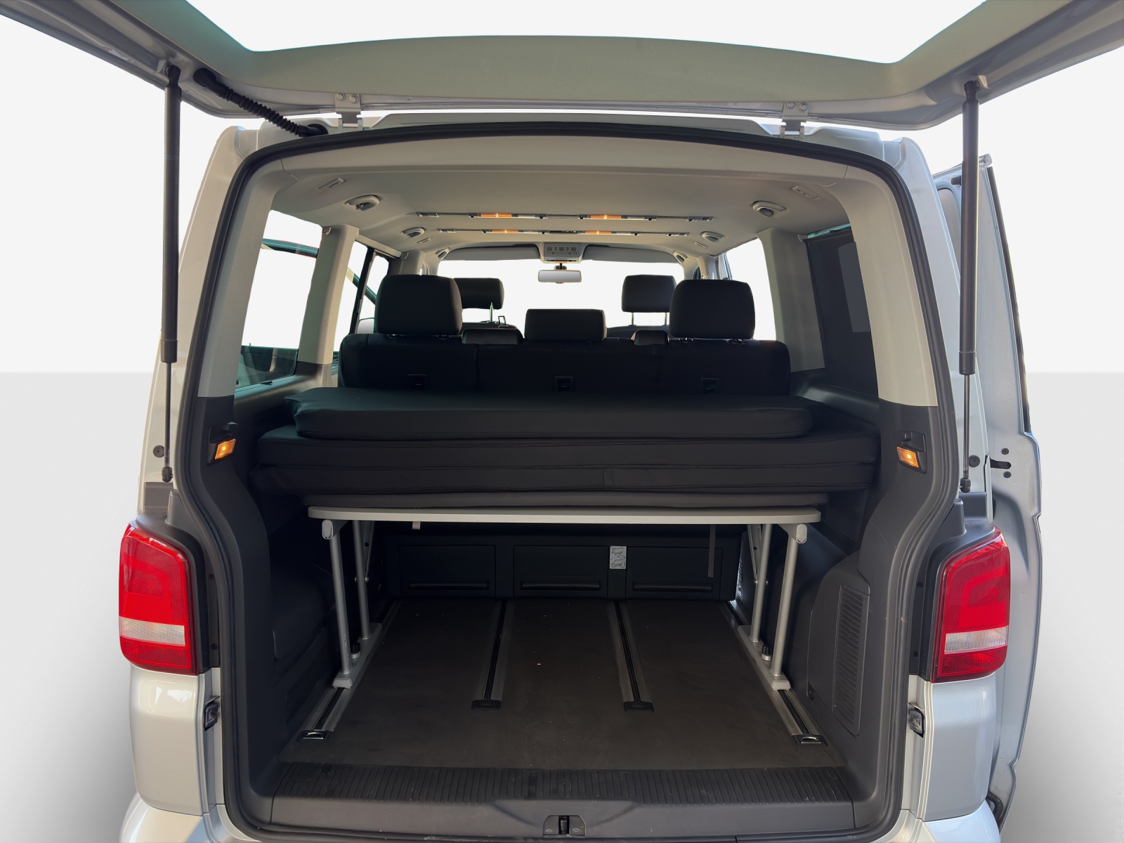 VW T5 Multivan 2.0 TDI CR Family DSG-image-12