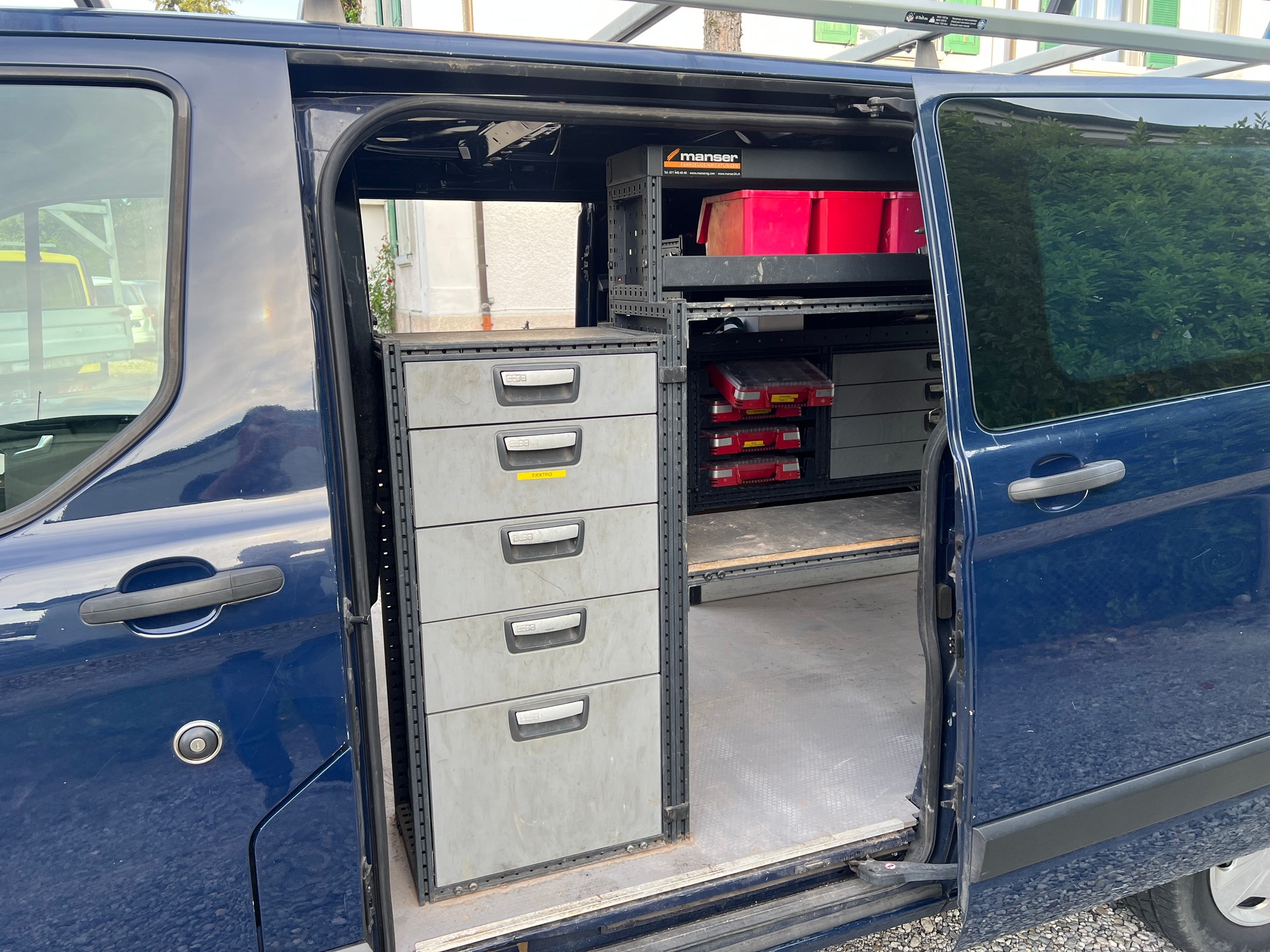FORD Transit Custom Van 320 L2H1 DK Ambiente-image-12