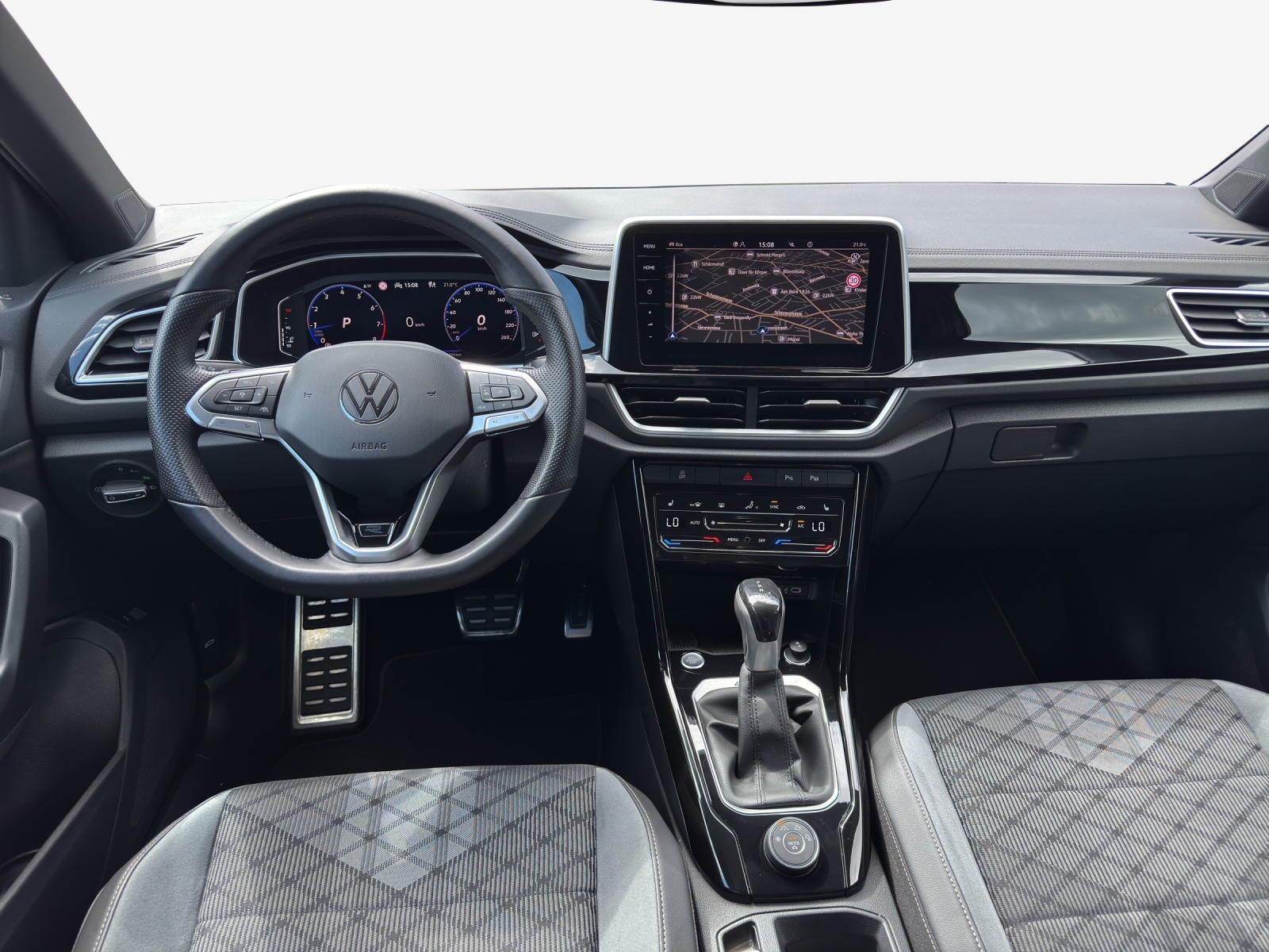 VW T-Roc 2.0 TSI R-Line DSG 4Motion-image-8