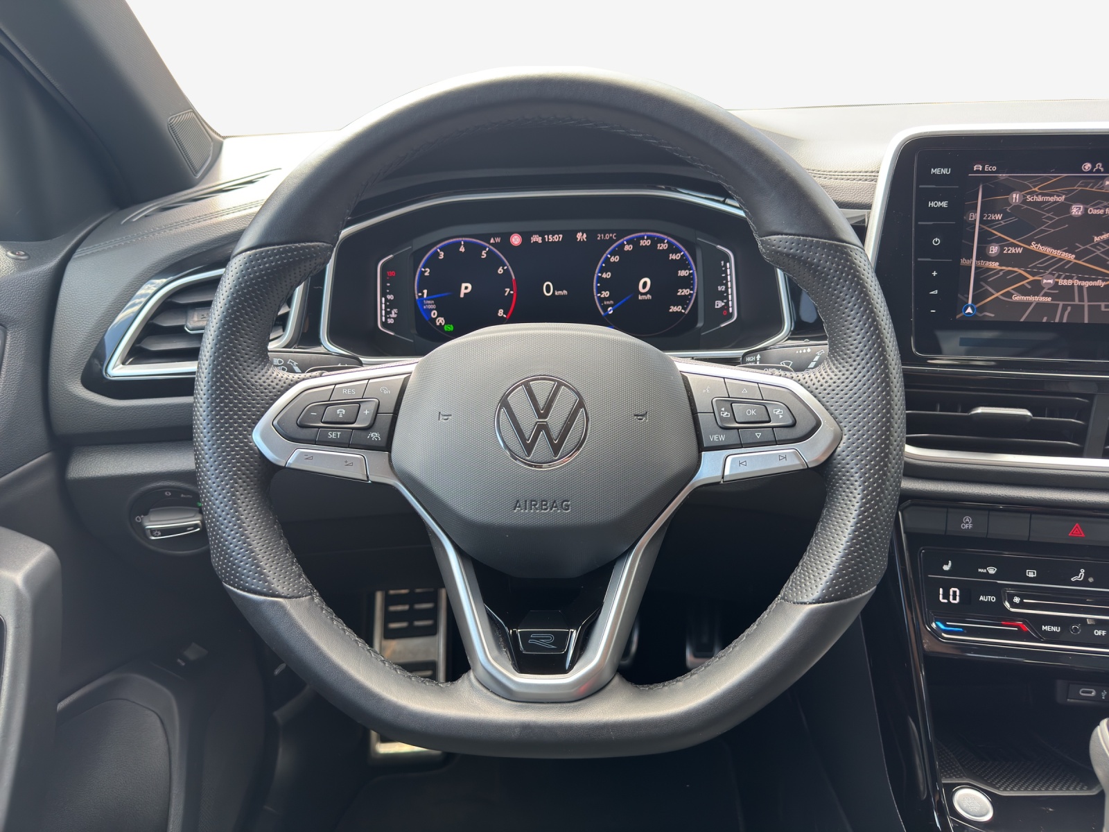 VW T-Roc 2.0 TSI R-Line DSG 4Motion-image-9