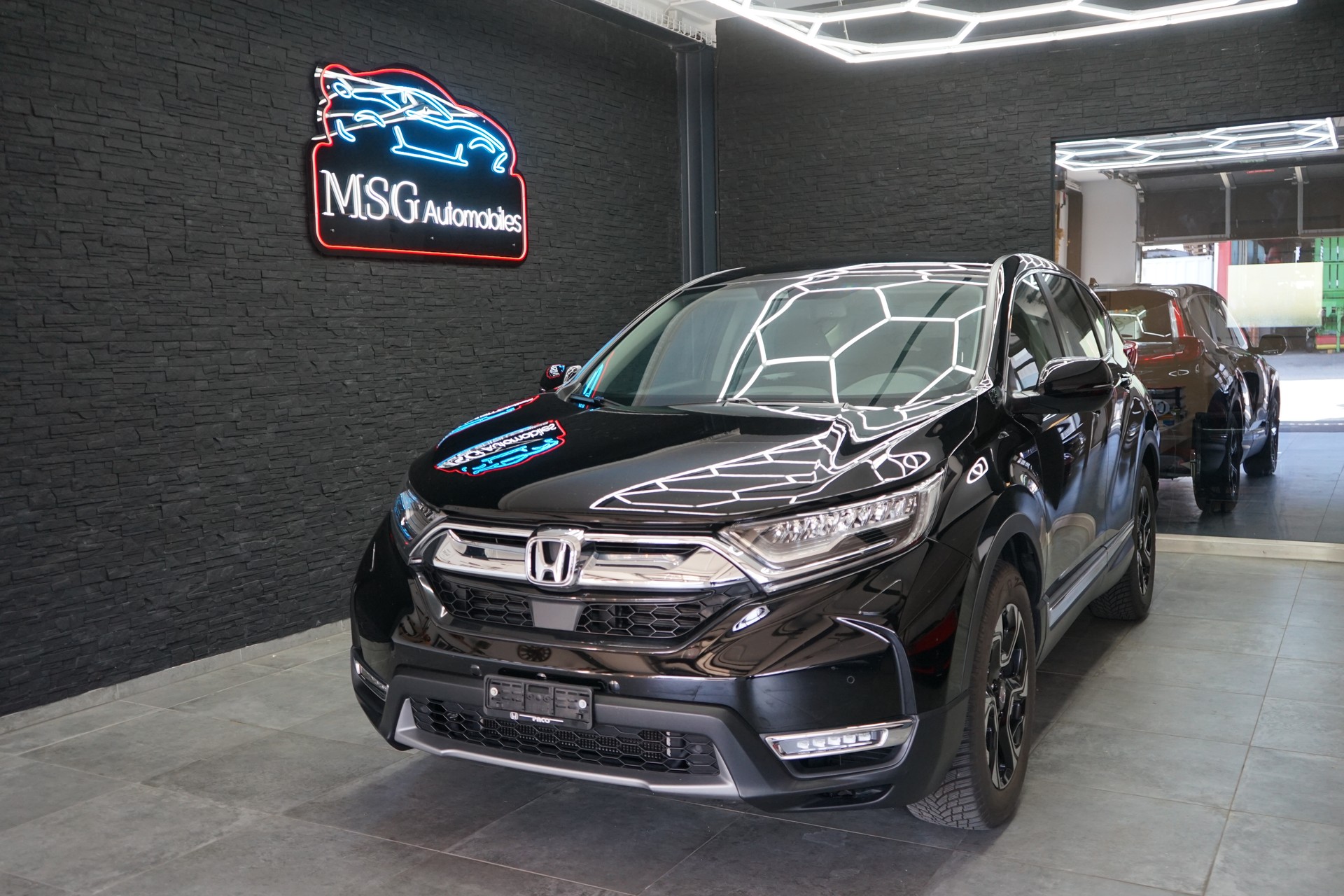 HONDA CR-V 2.0i MMD Hybrid Executive 4WD Automatic-image-0