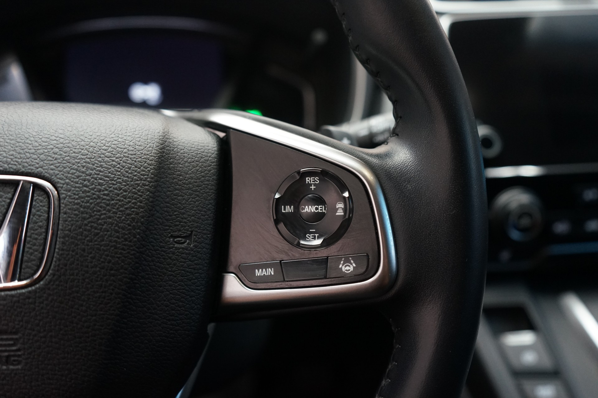 HONDA CR-V 2.0i MMD Hybrid Executive 4WD Automatic-image-6