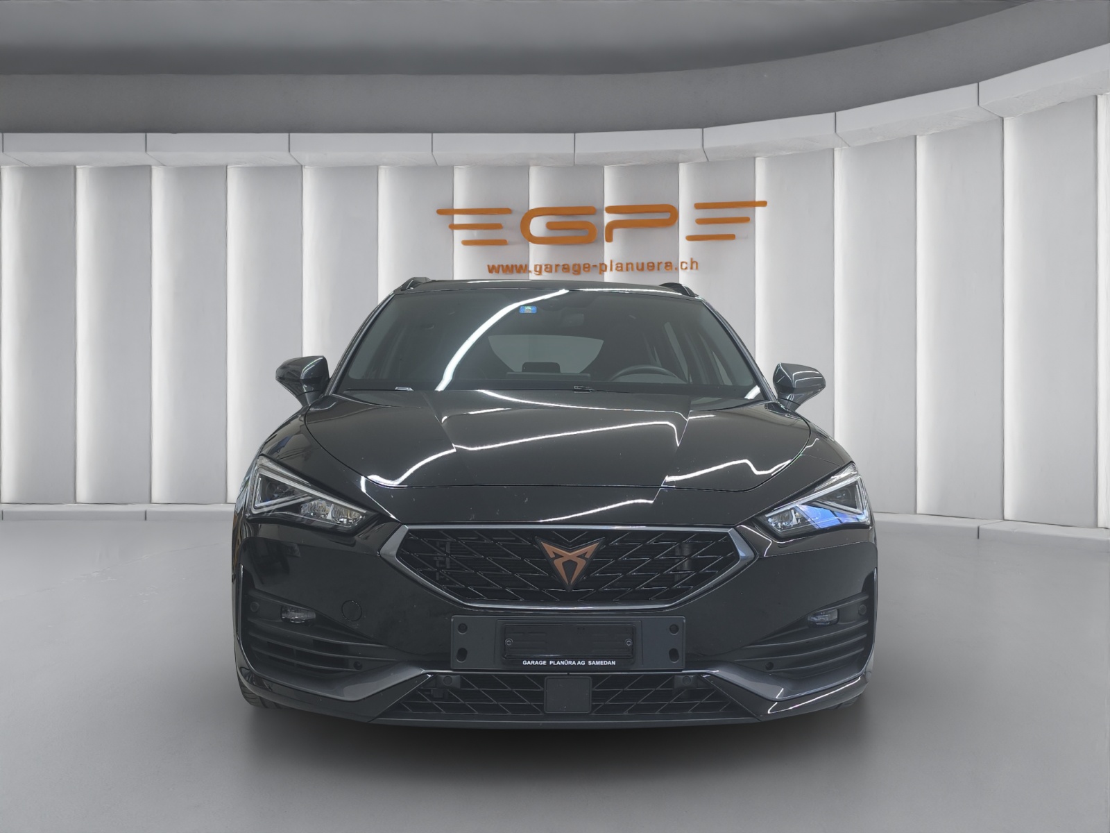 CUPRA Leon ST 2.0 TSI 310 VZ 4Drive DSG-image-1