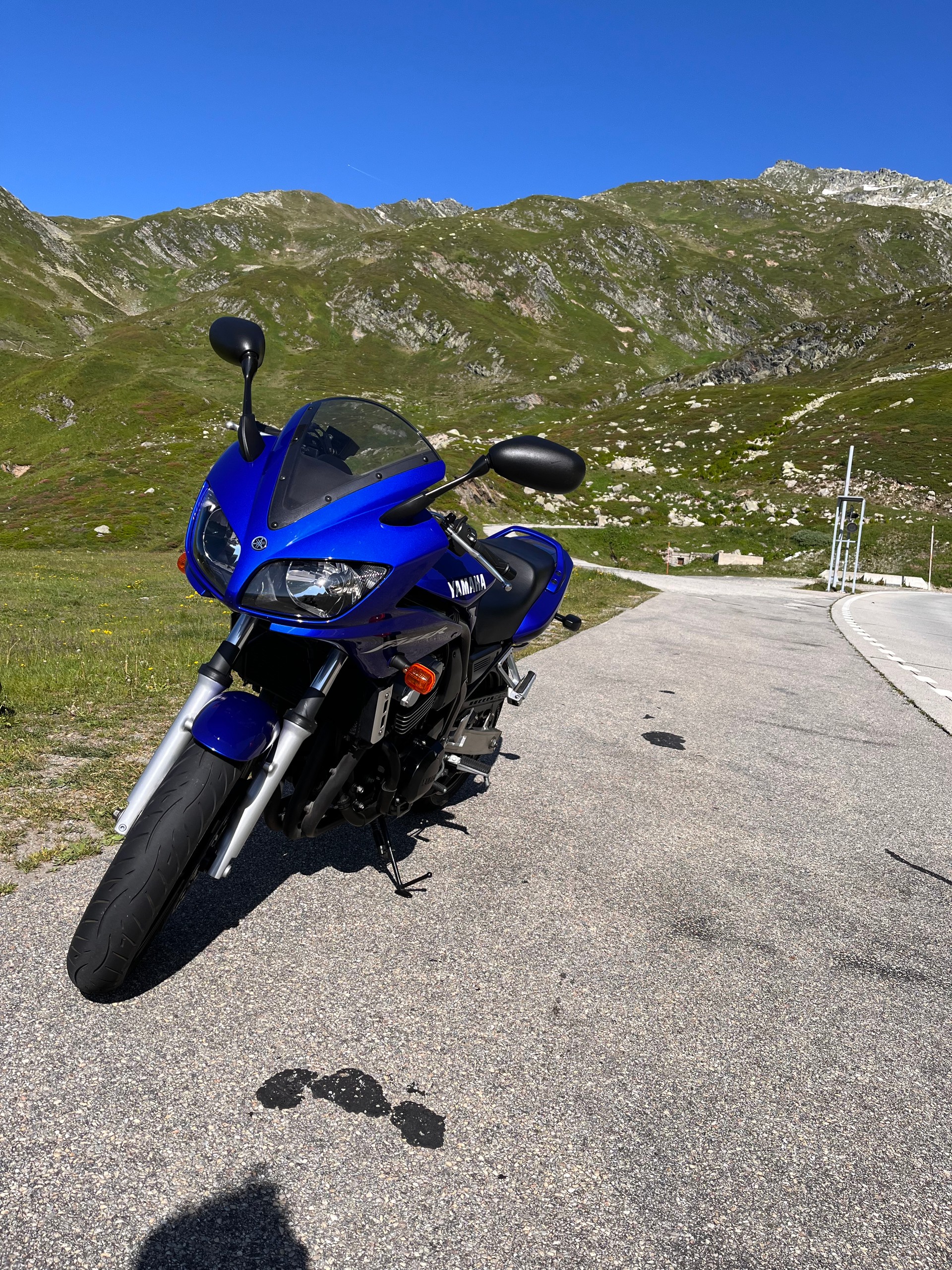 YAMAHA FZS 600 Fazer