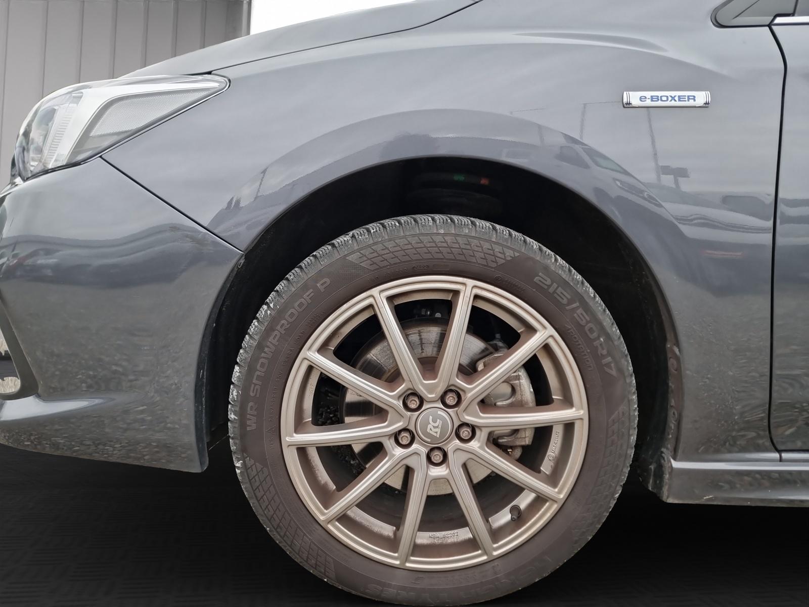 SUBARU Impreza 2.0i e-Boxer Swiss Plus-image-6