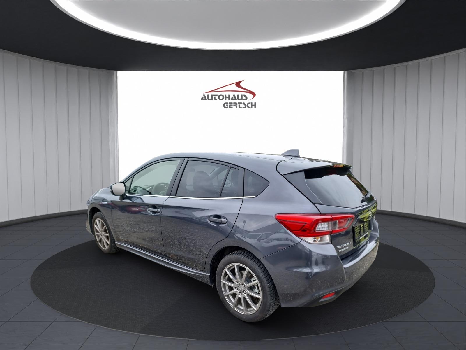 SUBARU Impreza 2.0i e-Boxer Swiss Plus-image-5