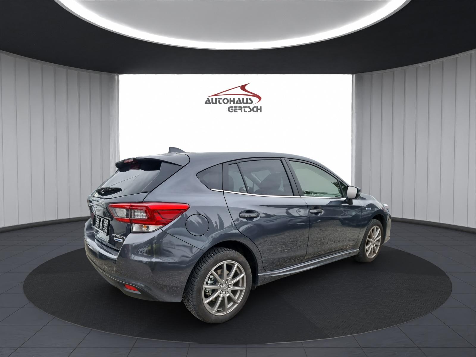 SUBARU Impreza 2.0i e-Boxer Swiss Plus-image-3