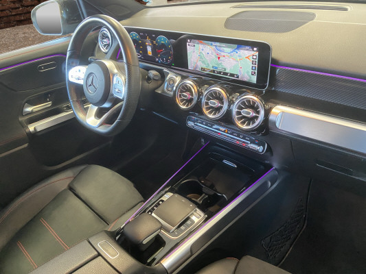 MERCEDES-BENZ GLB 250 AMG Line 4 MATIC-image-13